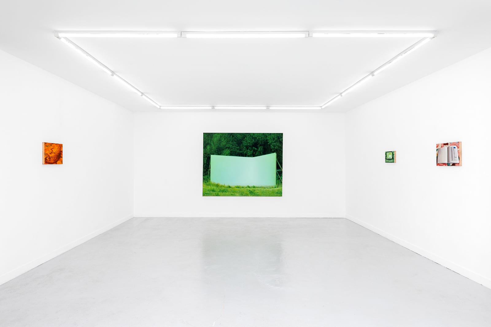 article image; primary-color: #E3E7E6;