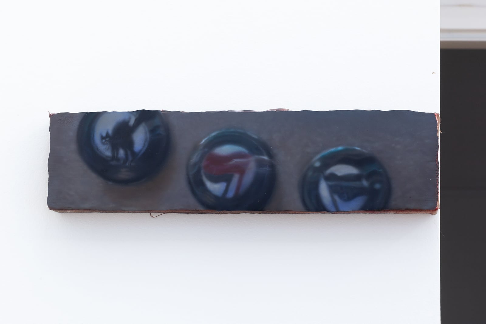 article image; primary-color: #B3B6BD;