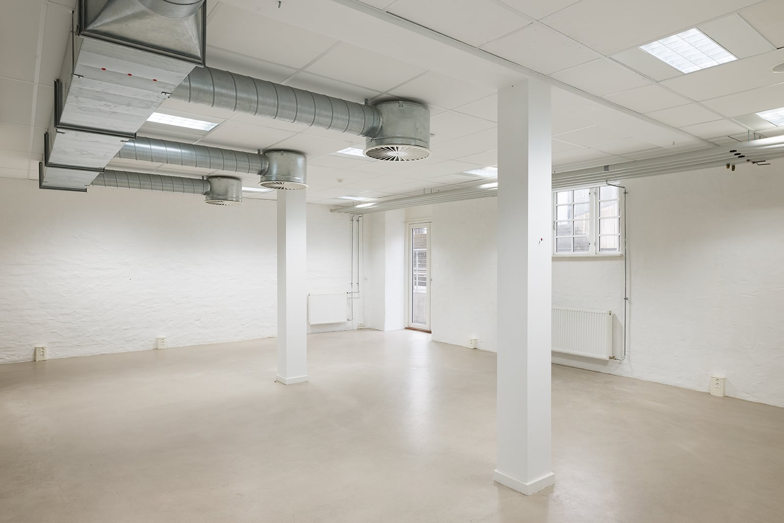 article image; primary-color: #BCB5AD;