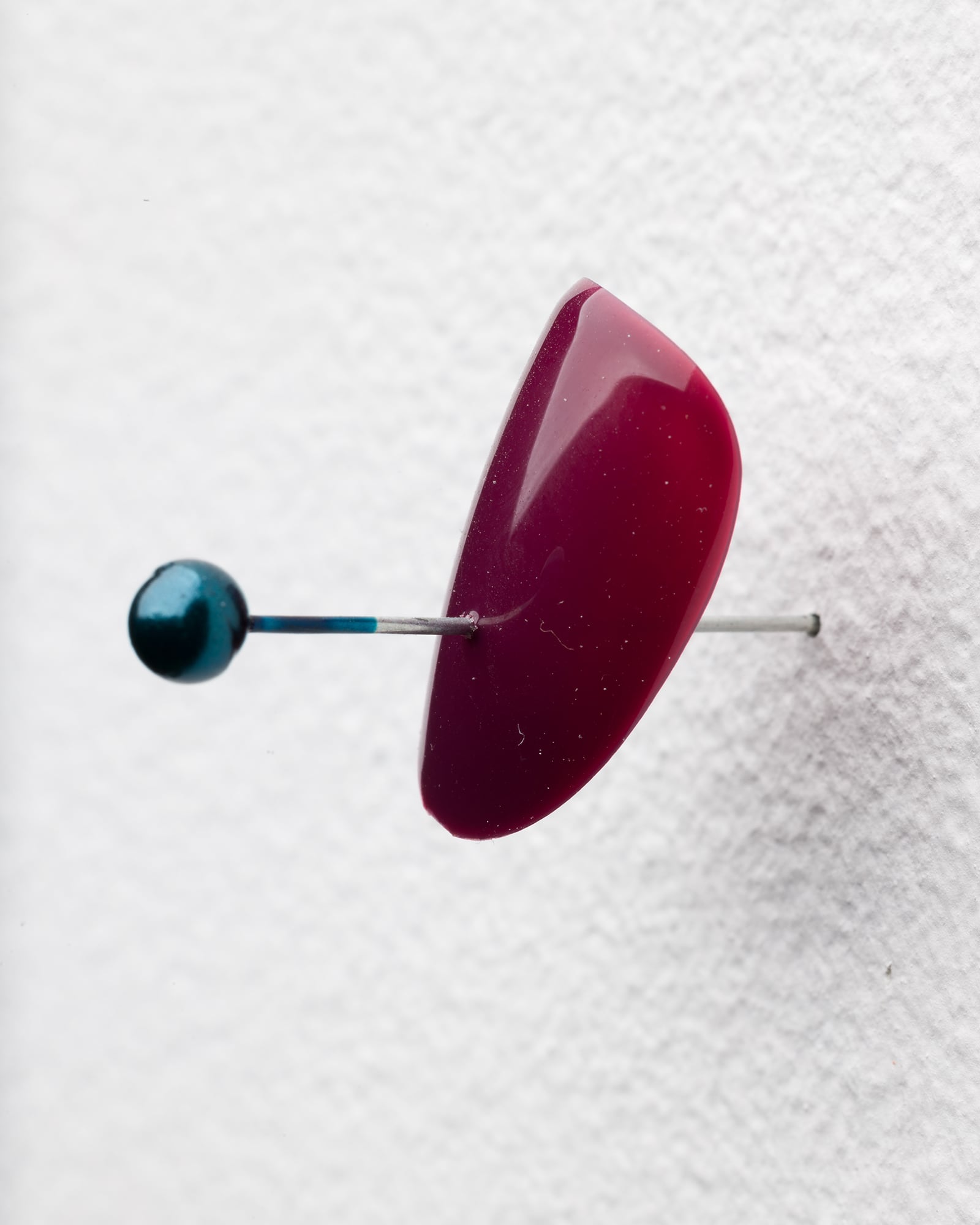 article image; primary-color: #D7CDD5;