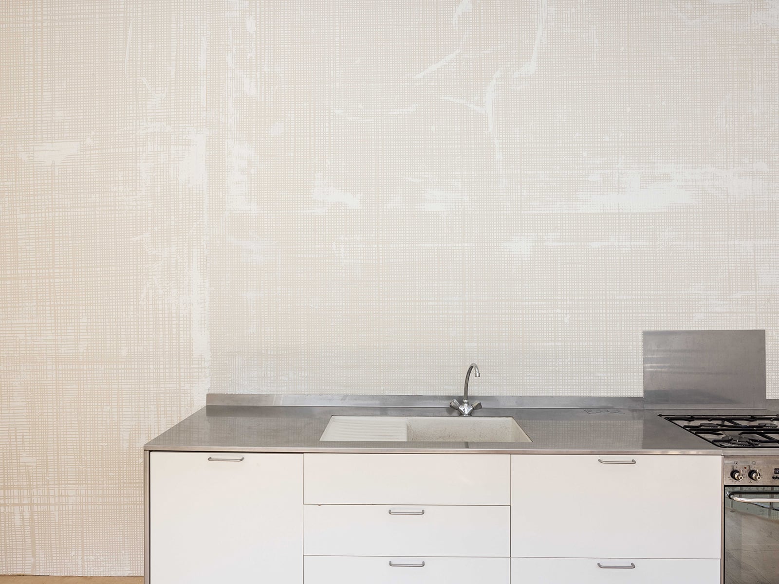 article image; primary-color: #D6CFC7;