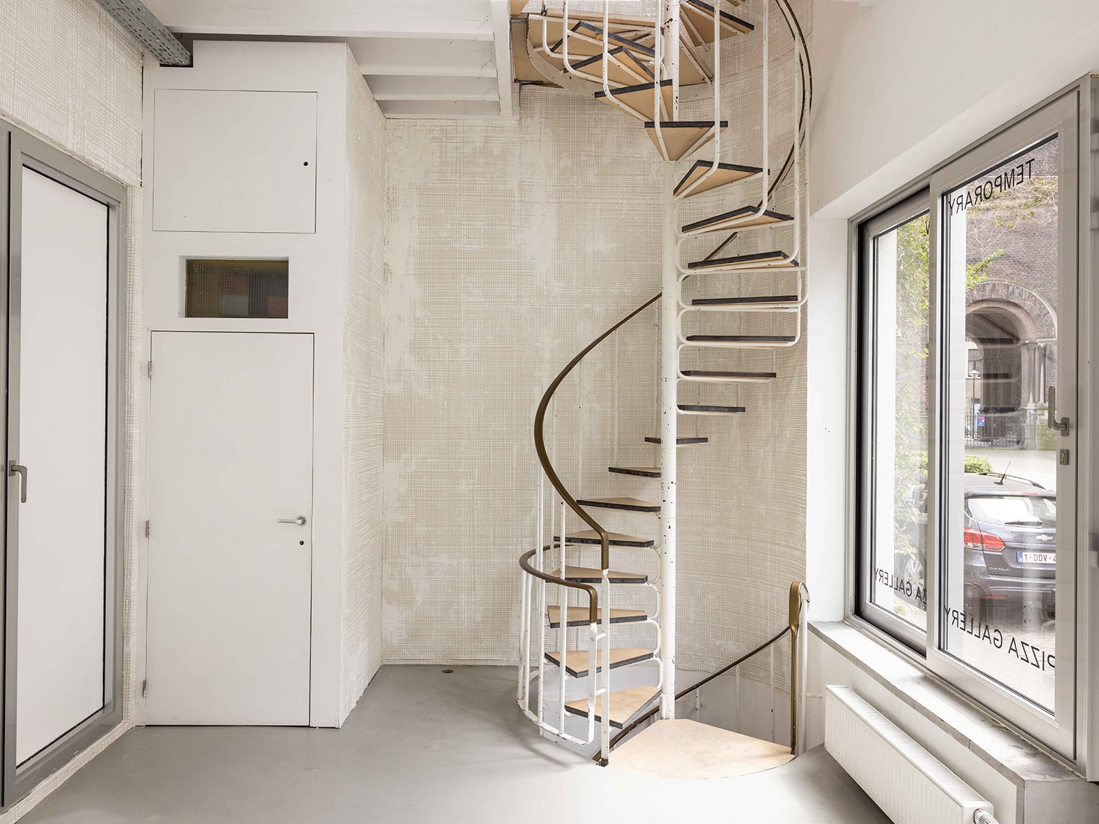 article image; primary-color: #BDB5AA;