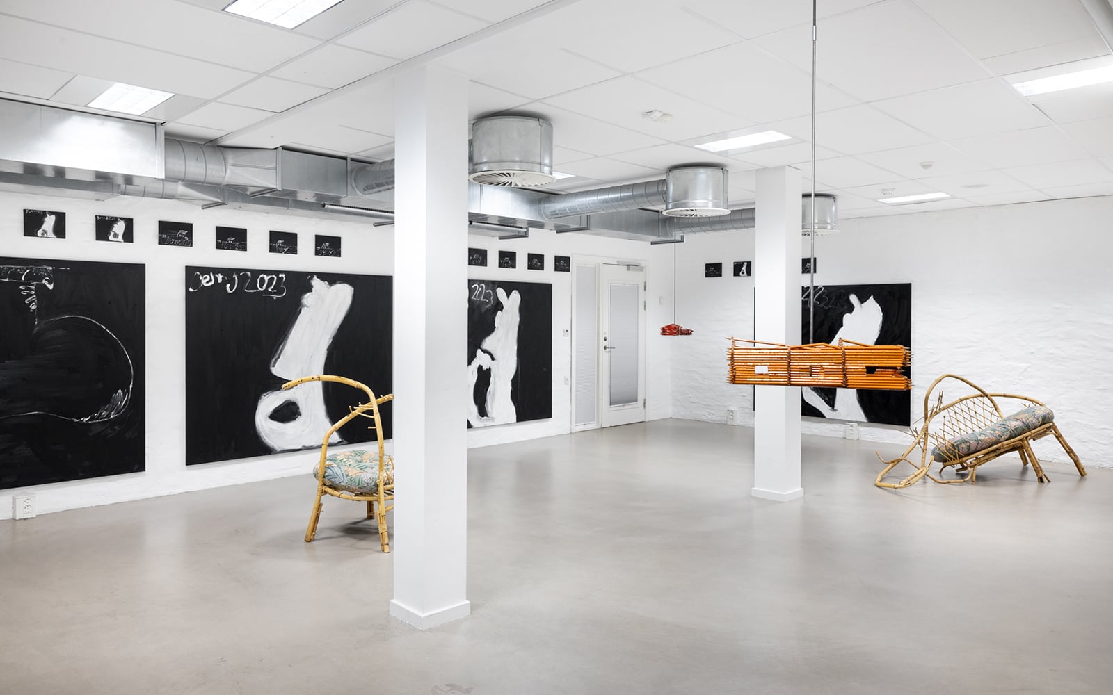 article image; primary-color: #B9B5B2;