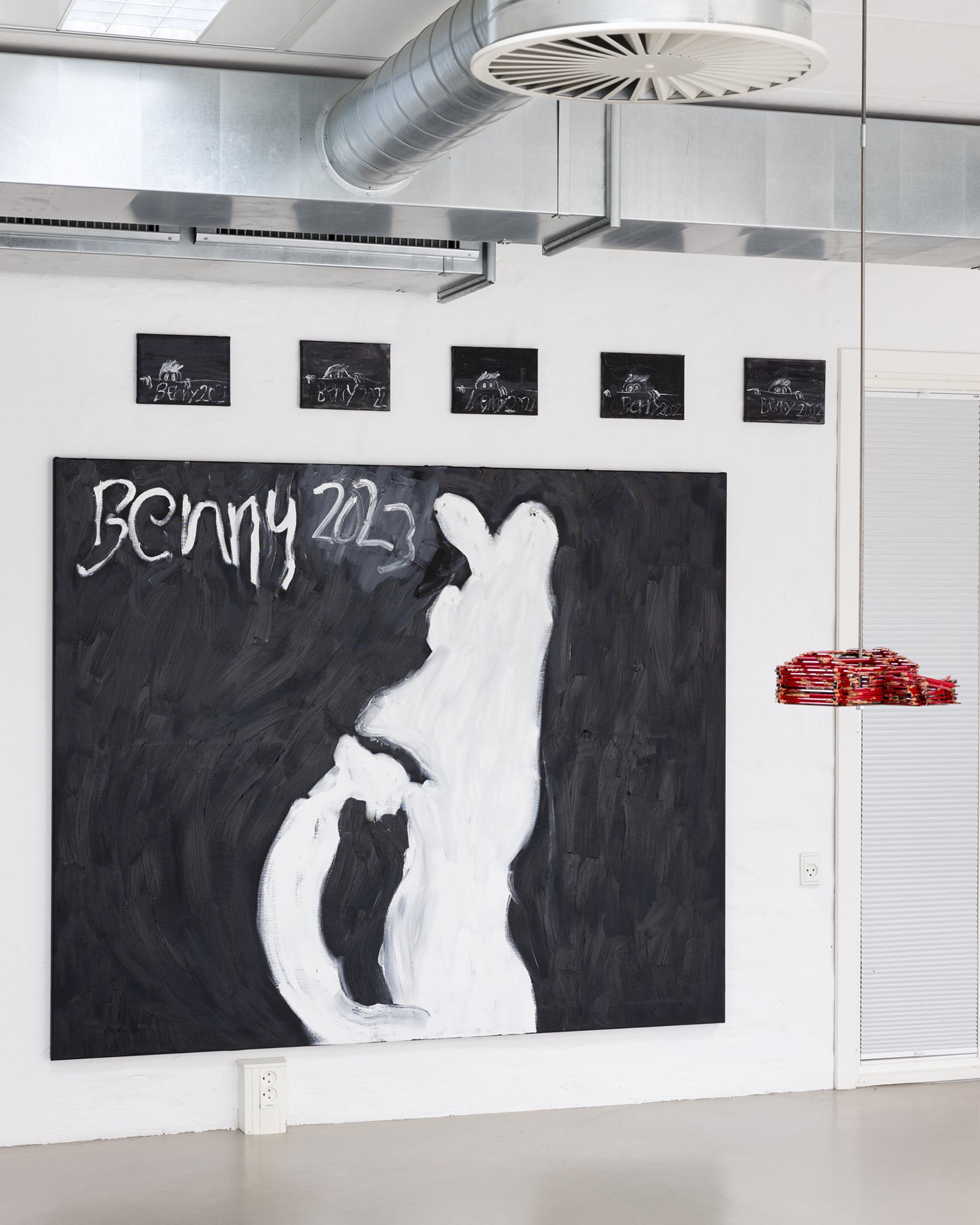 article image; primary-color: #A7A2A8;