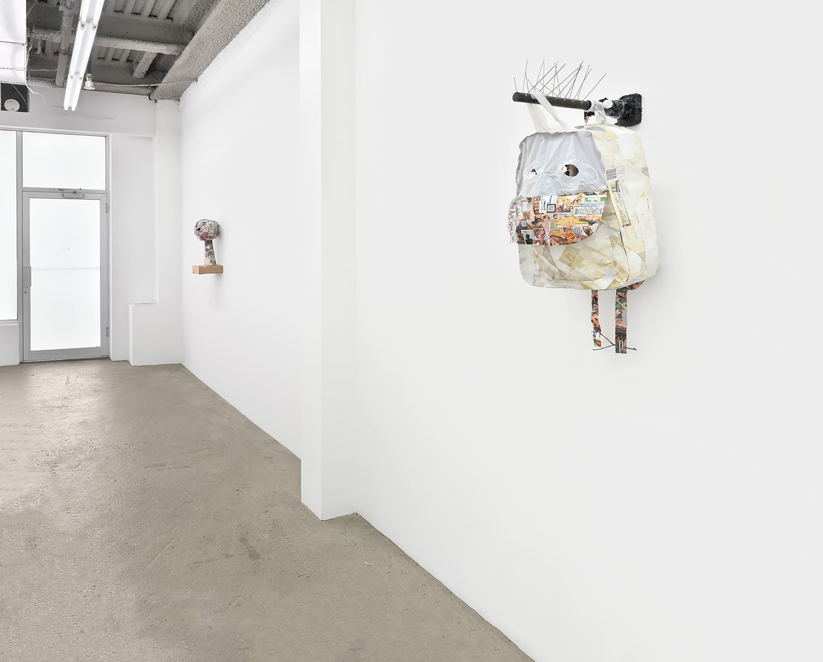 article image; primary-color: #D7D3D0;