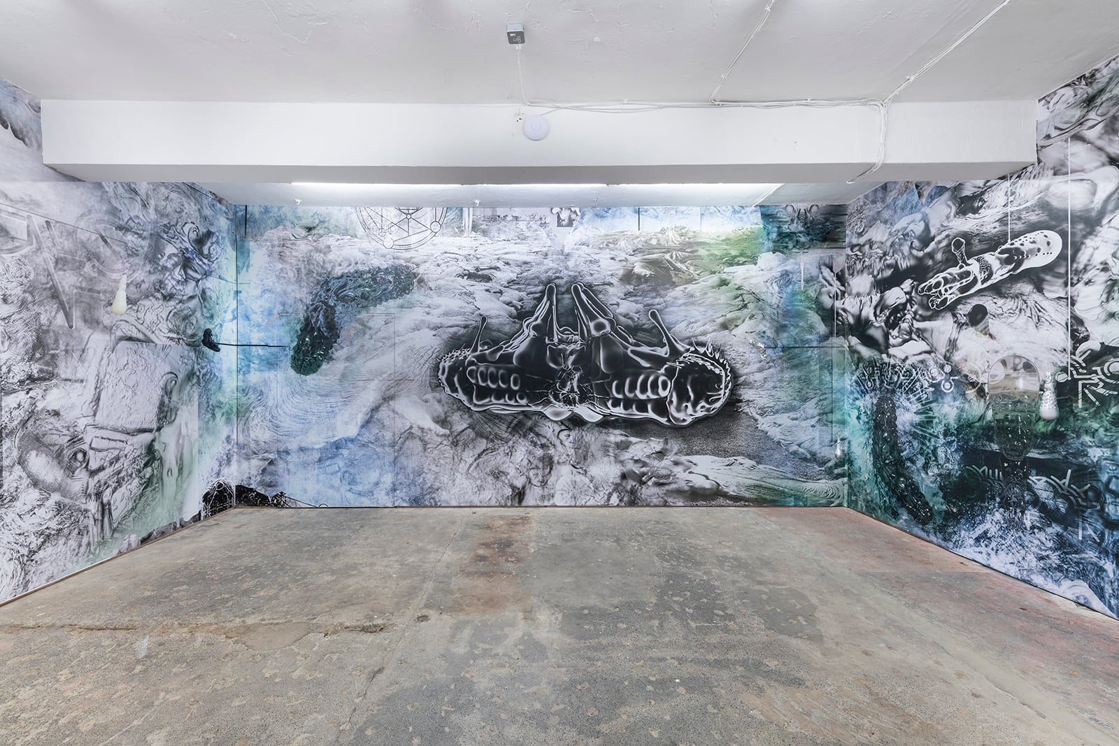 article image; primary-color: #9C9FA6;