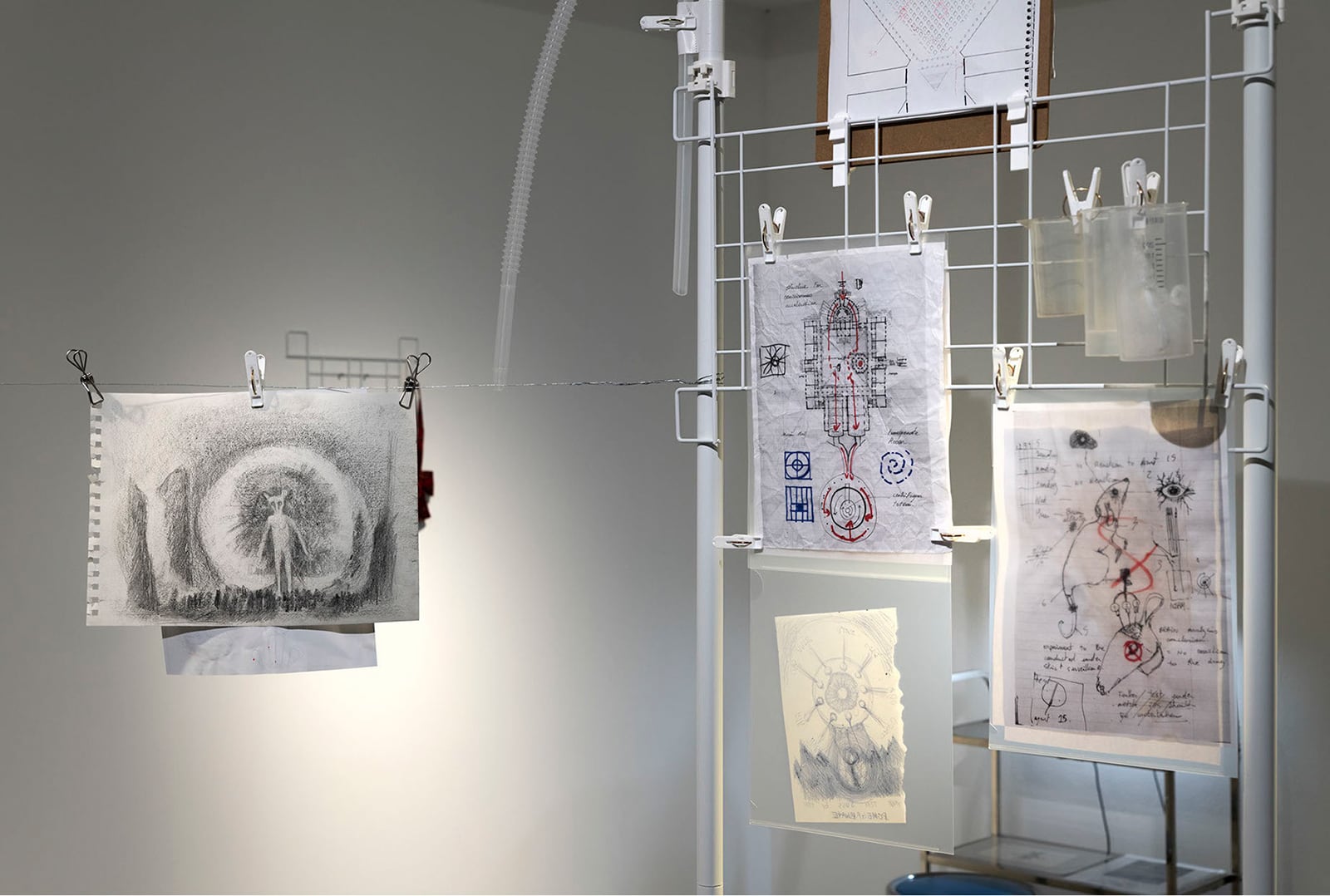 article image; primary-color: #979390;