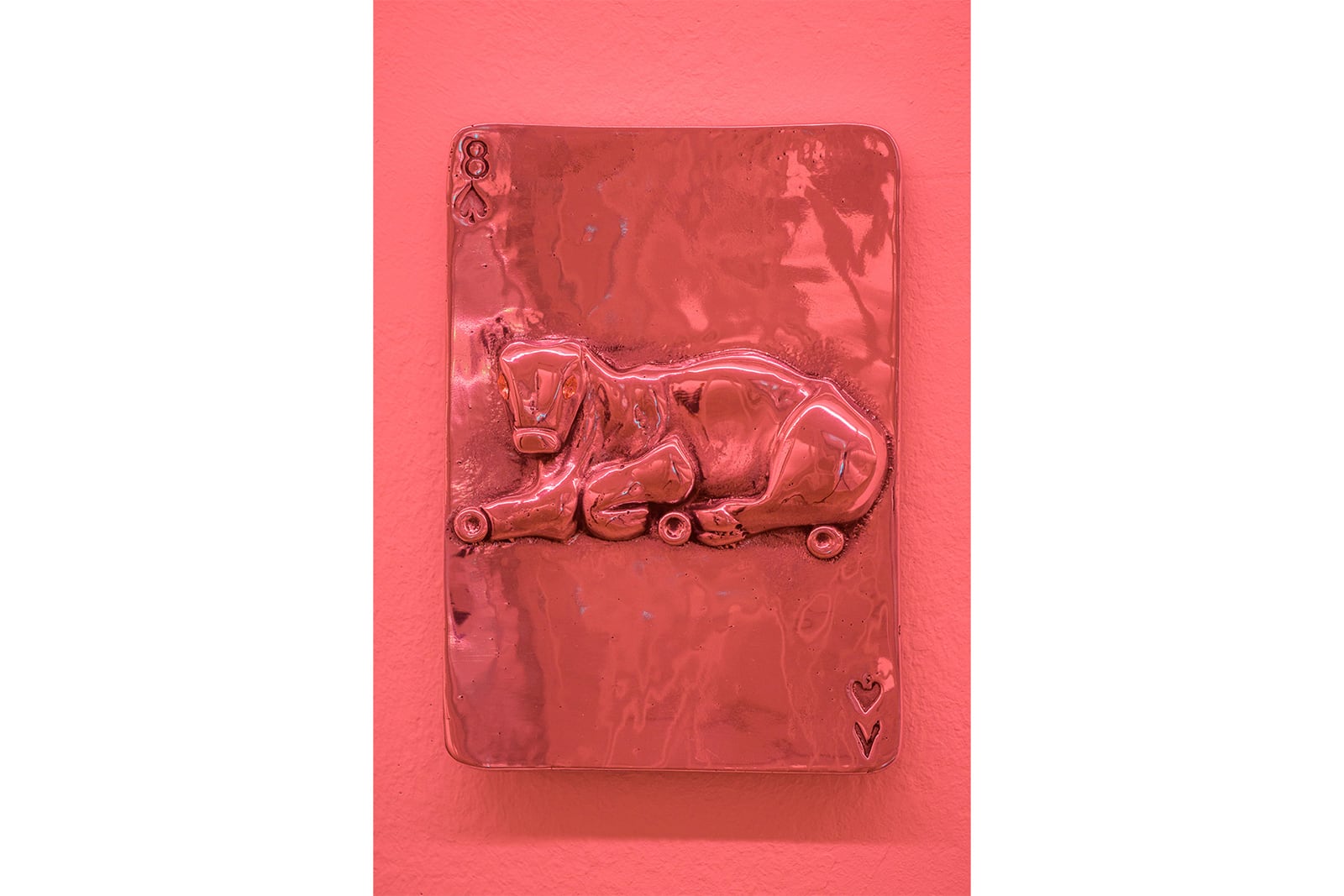 article image; primary-color: #F0B4B4;