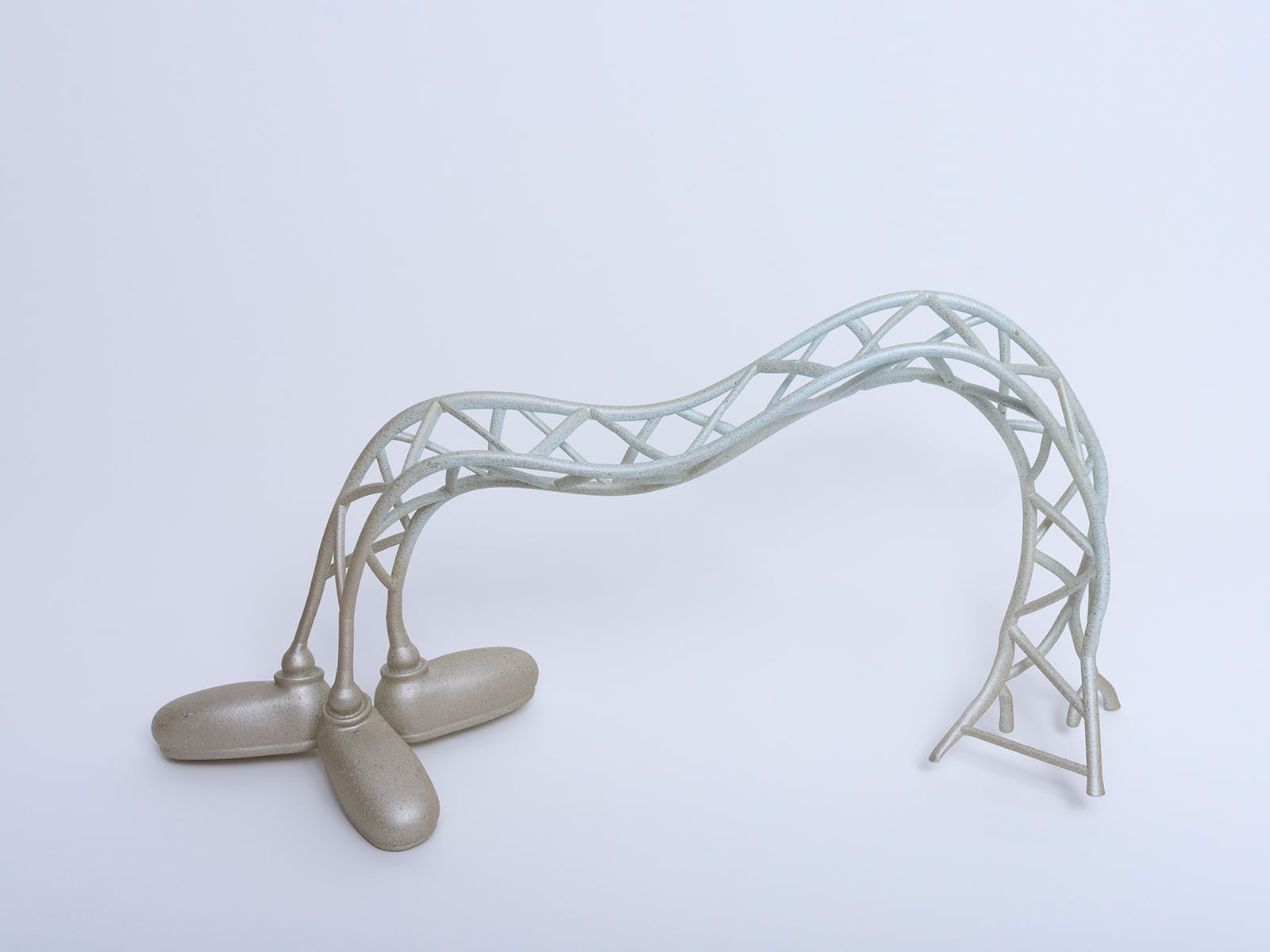 article image; primary-color: #D2D8E8;