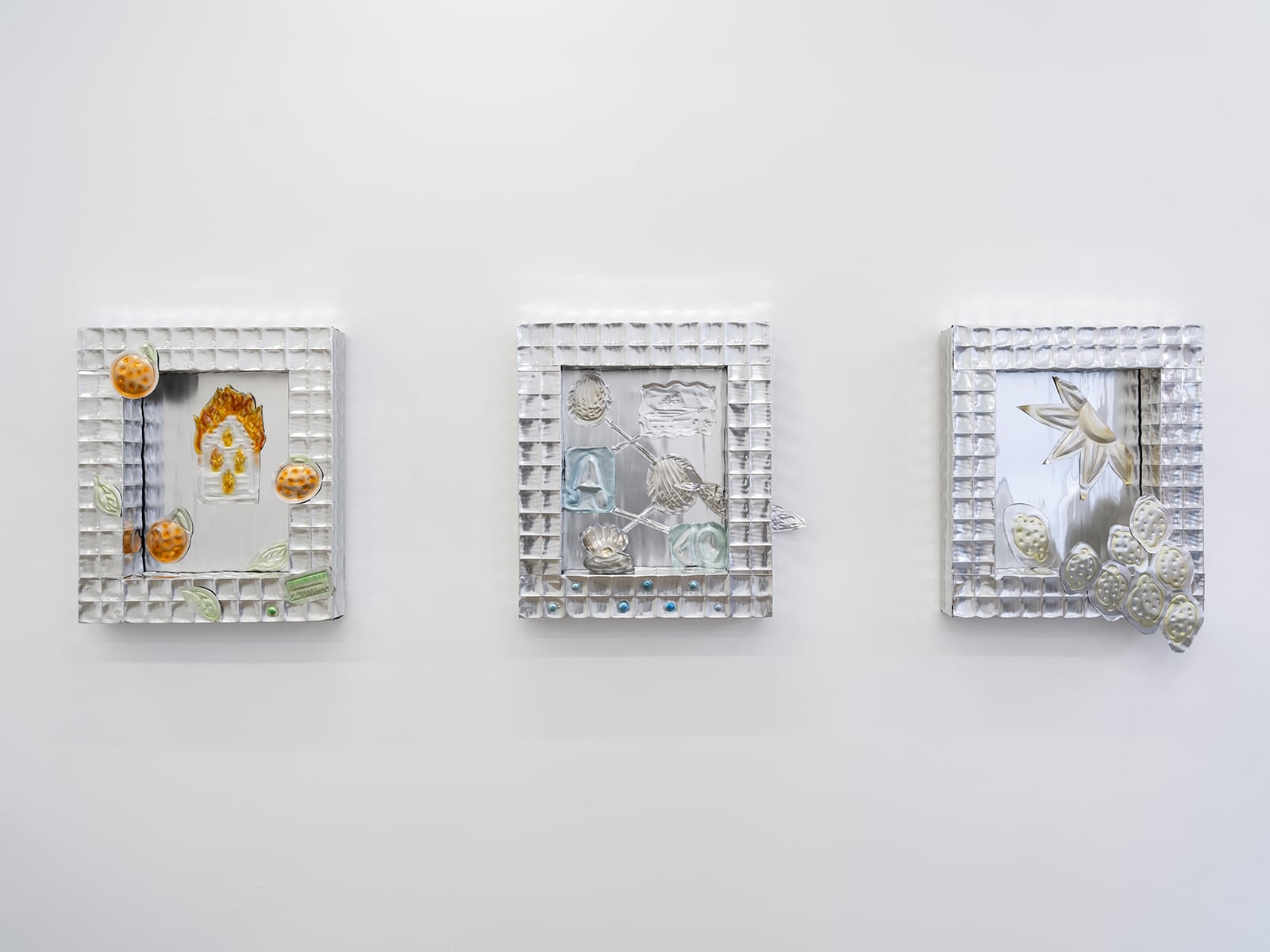 article image; primary-color: #D3D2D7;