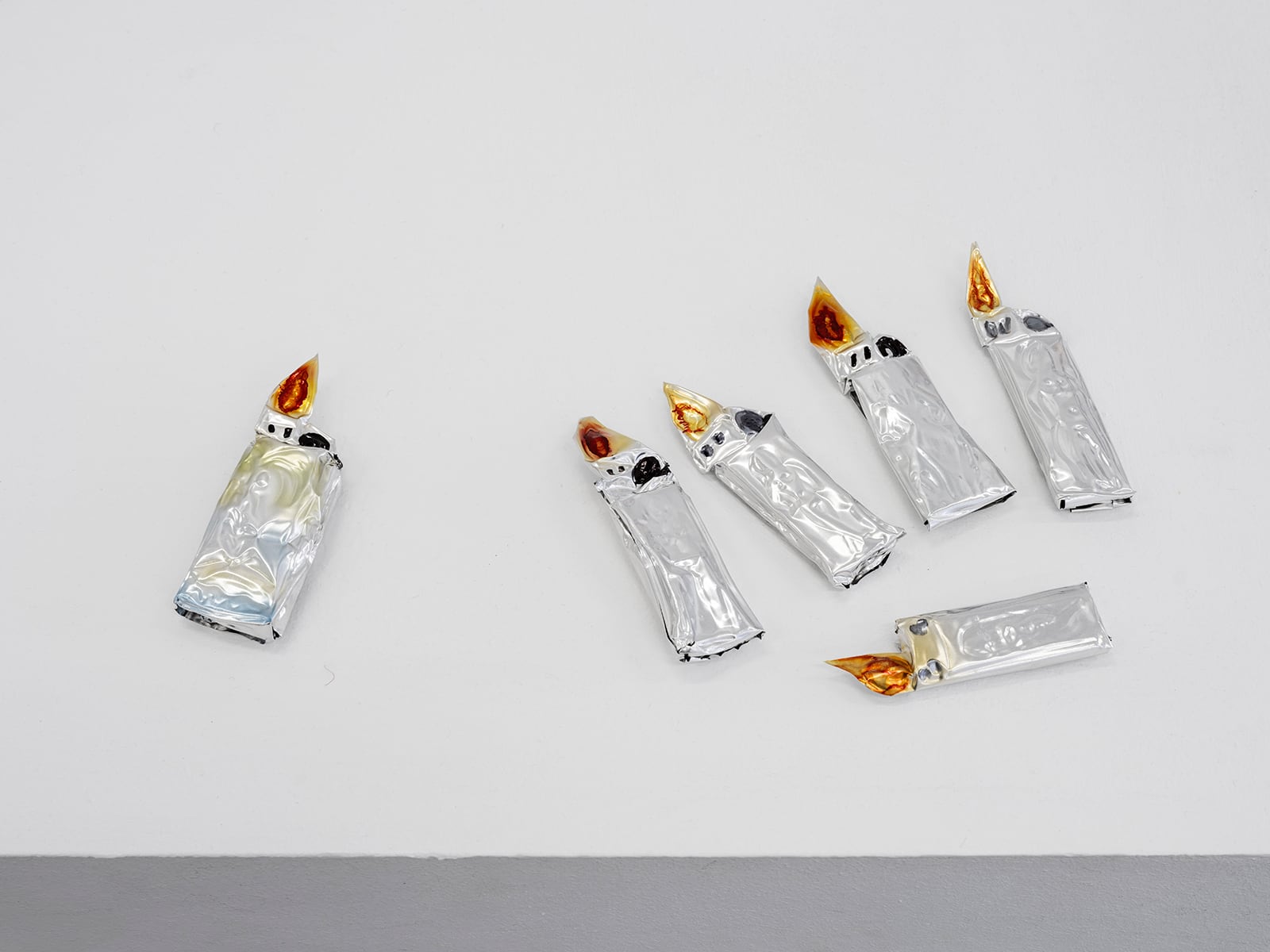 article image; primary-color: #D1D1D1;