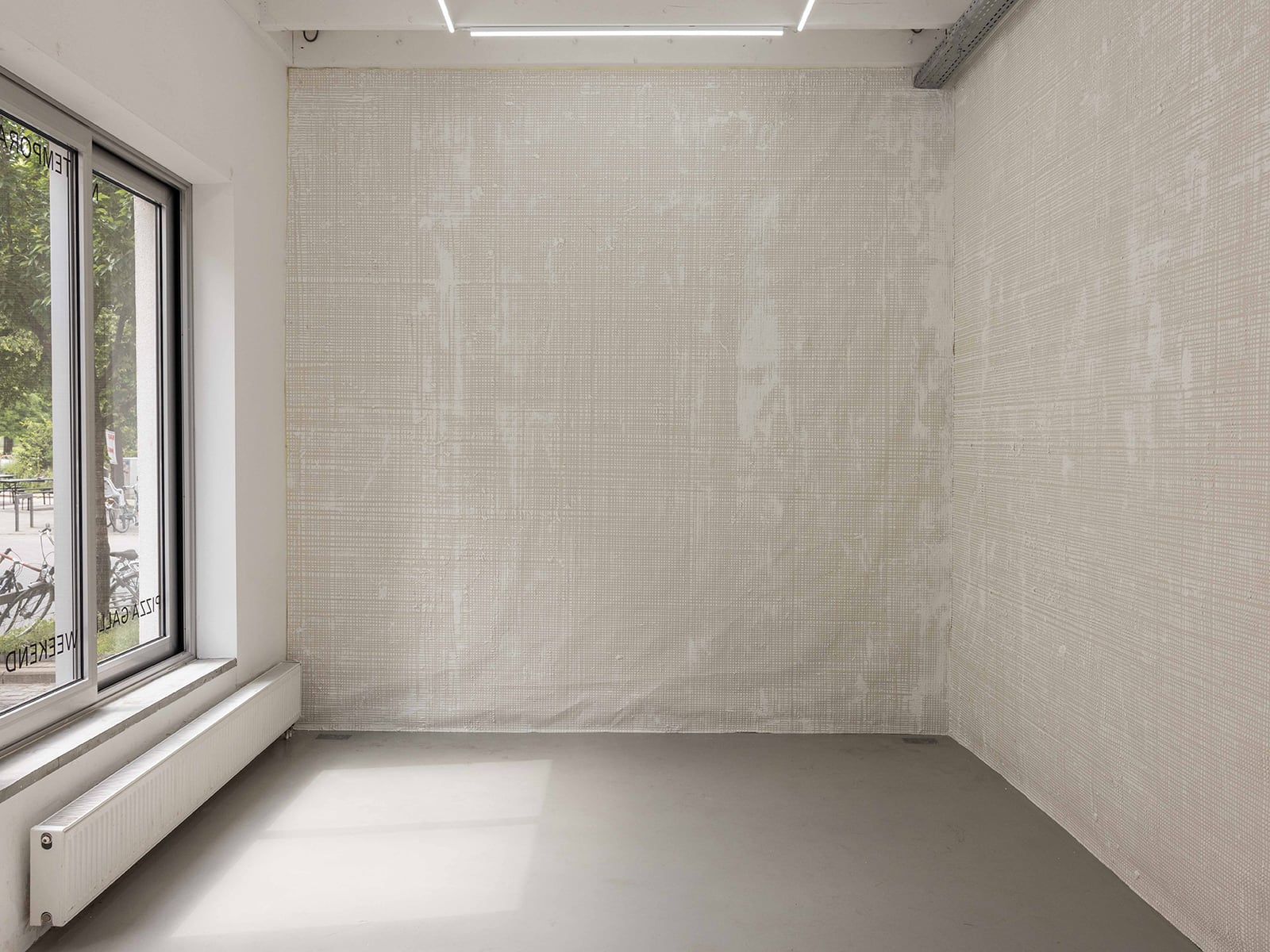 article image; primary-color: #AAA39B;