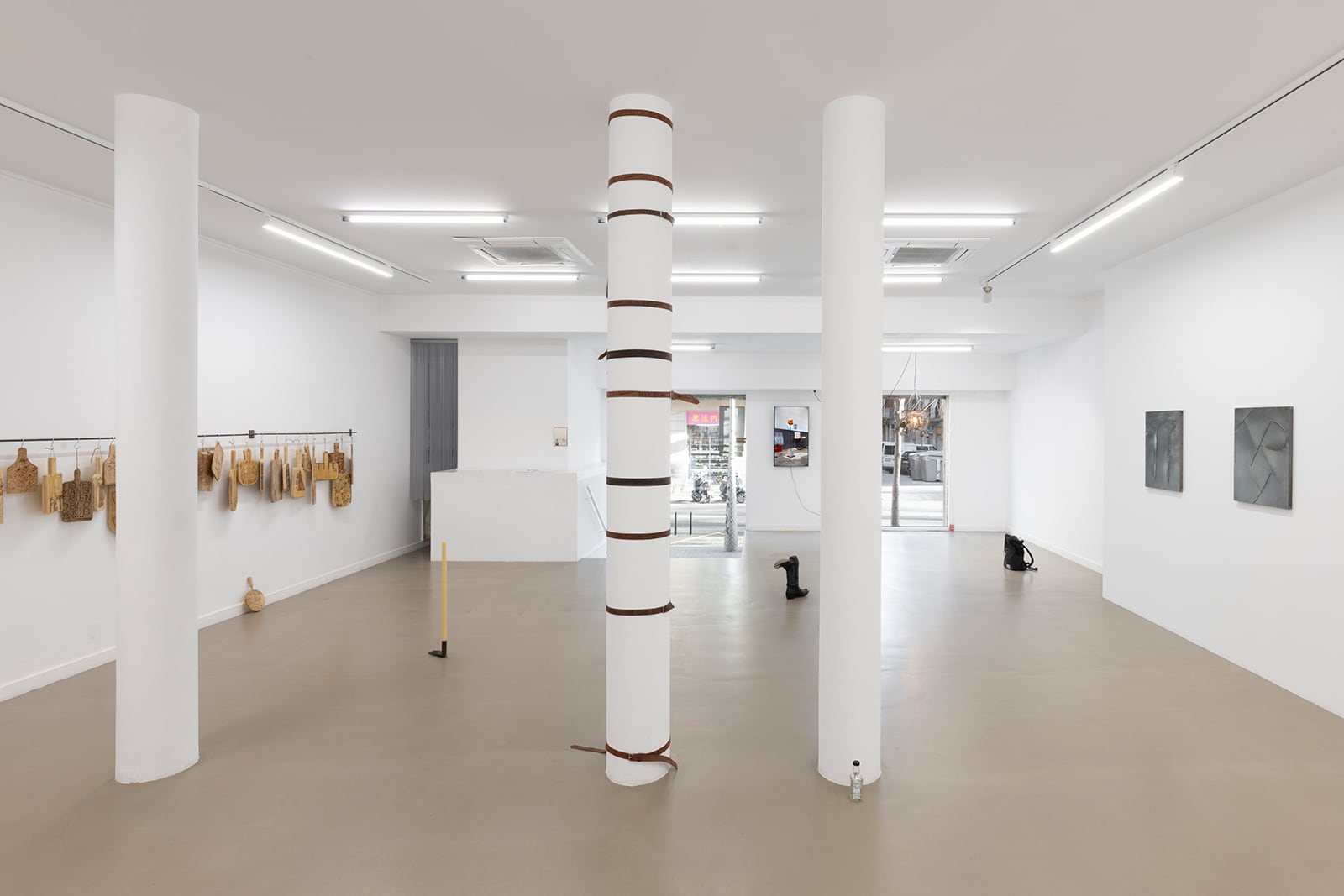 article image; primary-color: #C0B9B3;