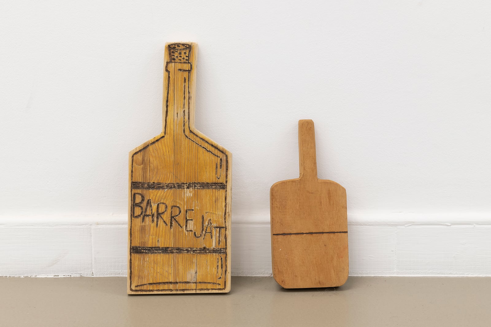 article image; primary-color: #D5C9B9;