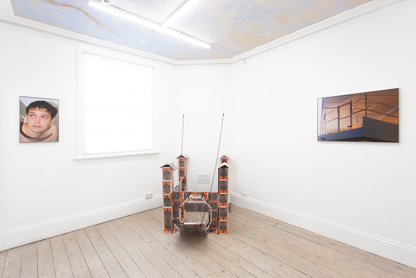 article image; primary-color: #DFD7D5;