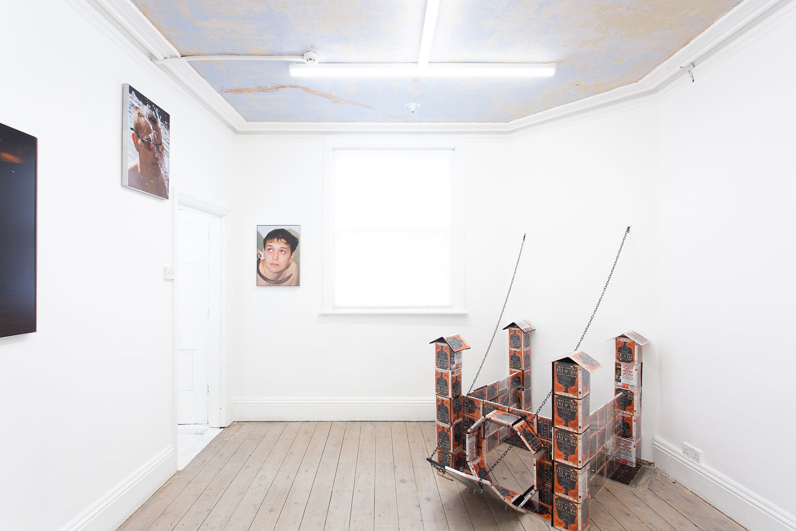 article image; primary-color: #DCD8D5;