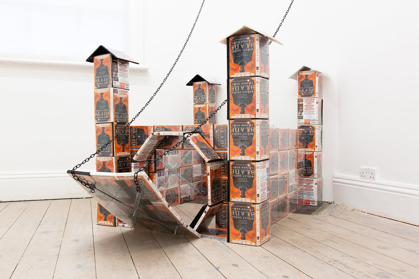 article image; primary-color: #D0C3BD;