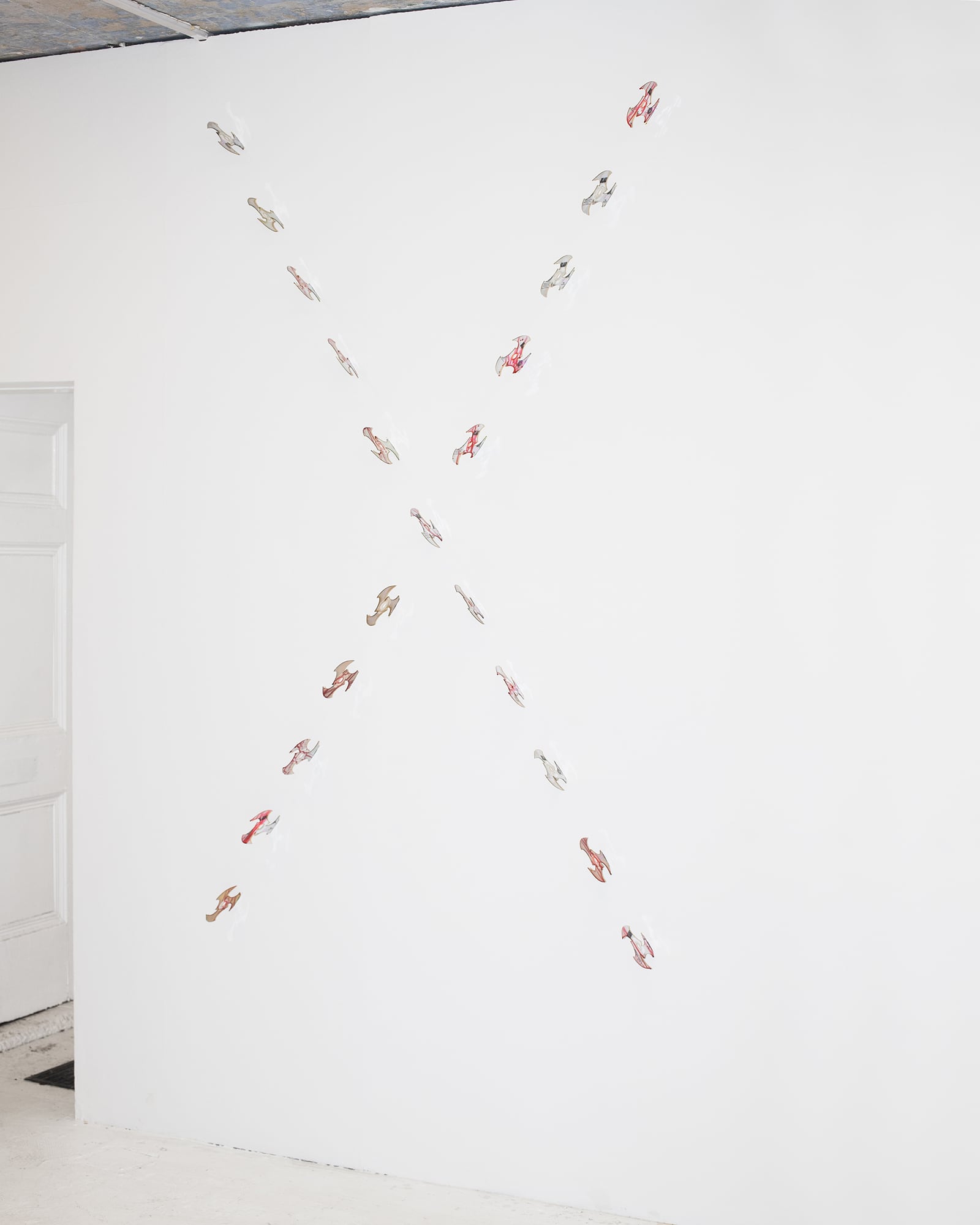 article image; primary-color: #E6E6E6;