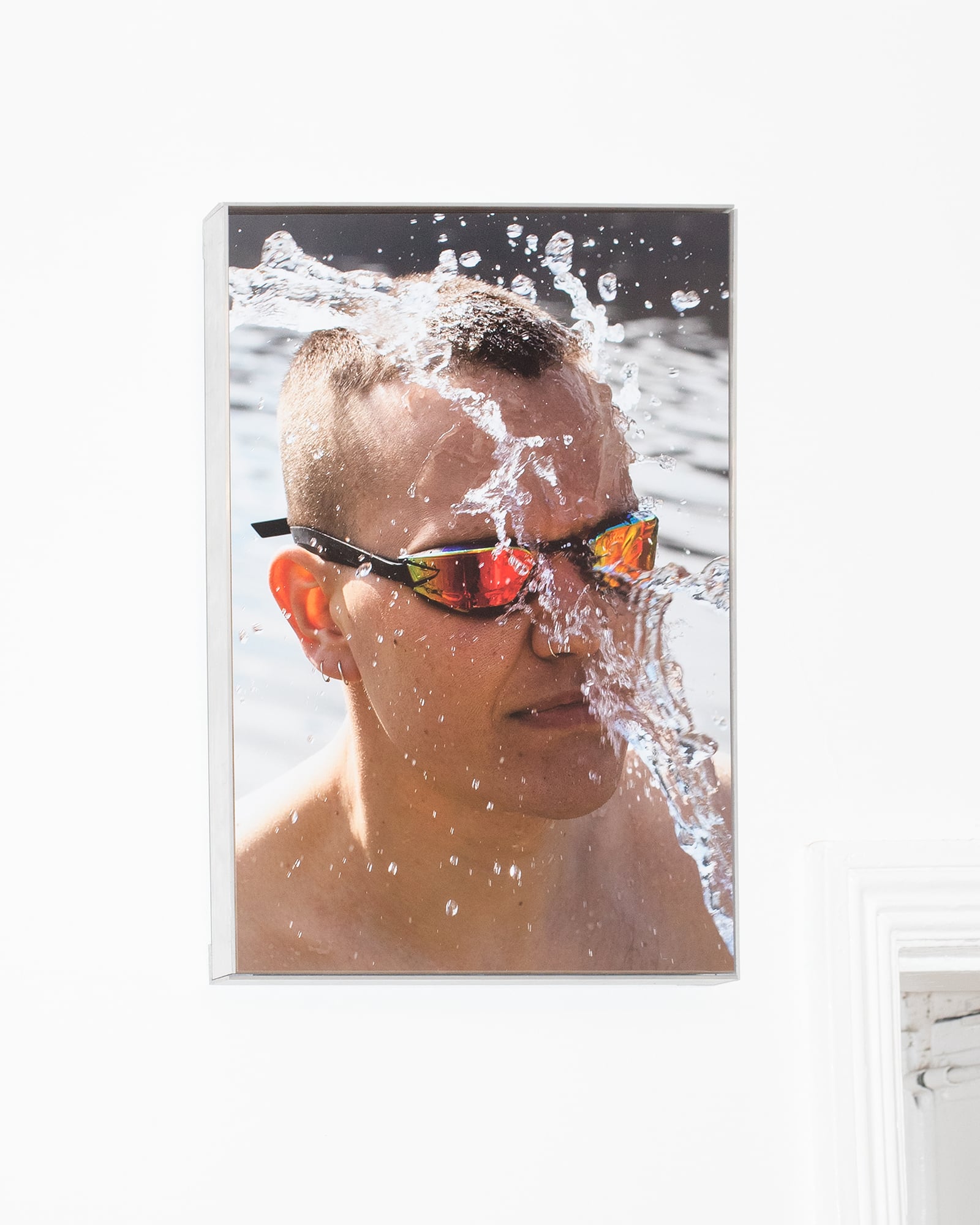 article image; primary-color: #DFD8D2;