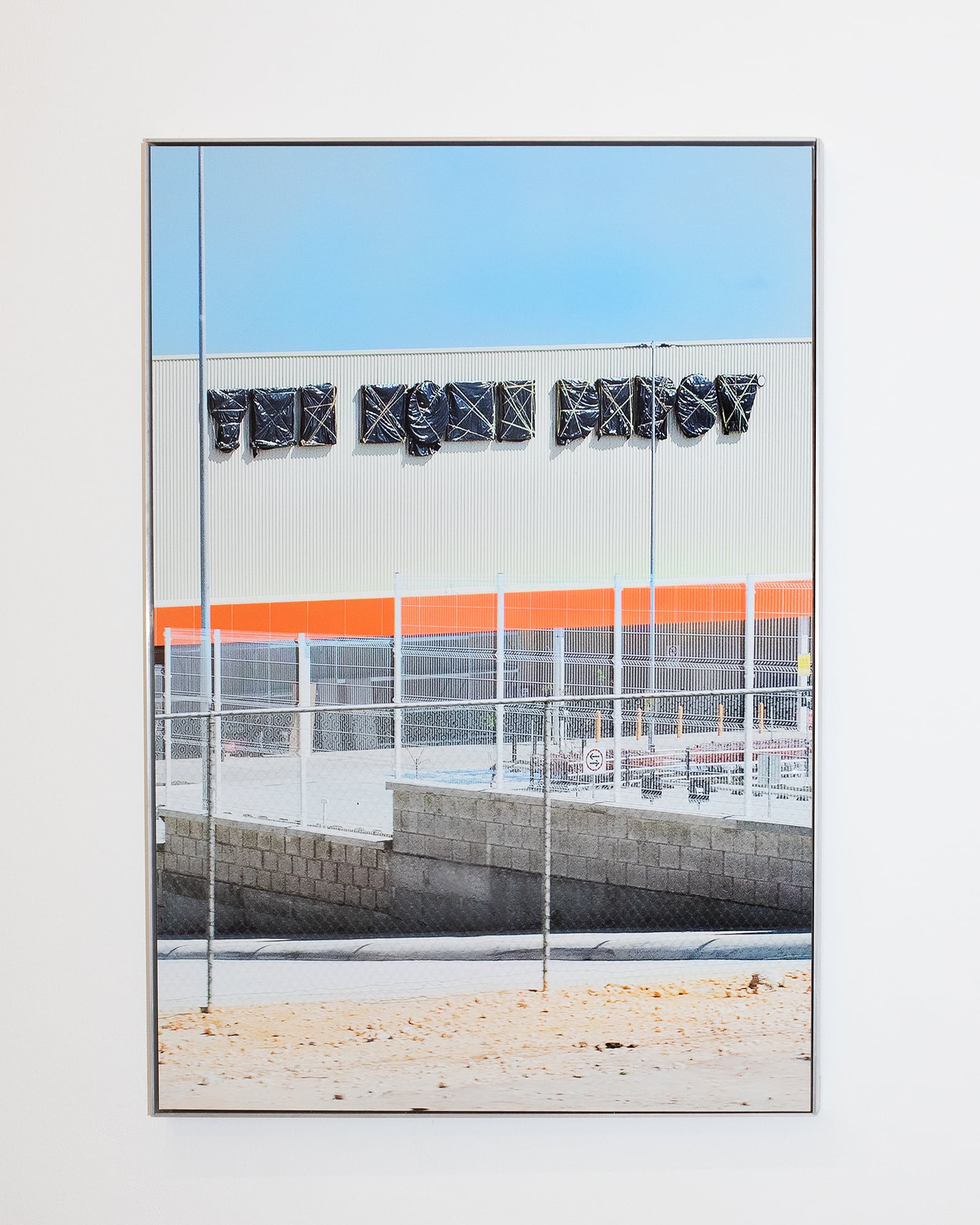 article image; primary-color: #C8CBD2;