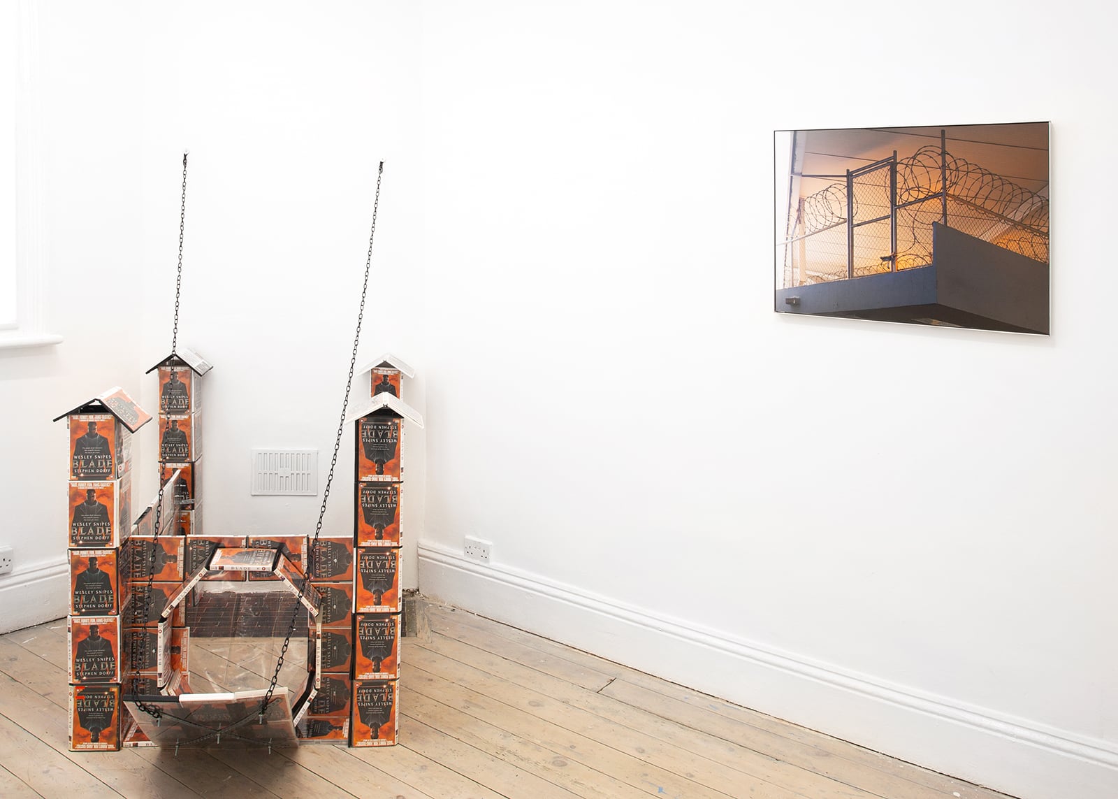 article image; primary-color: #DED7D1;