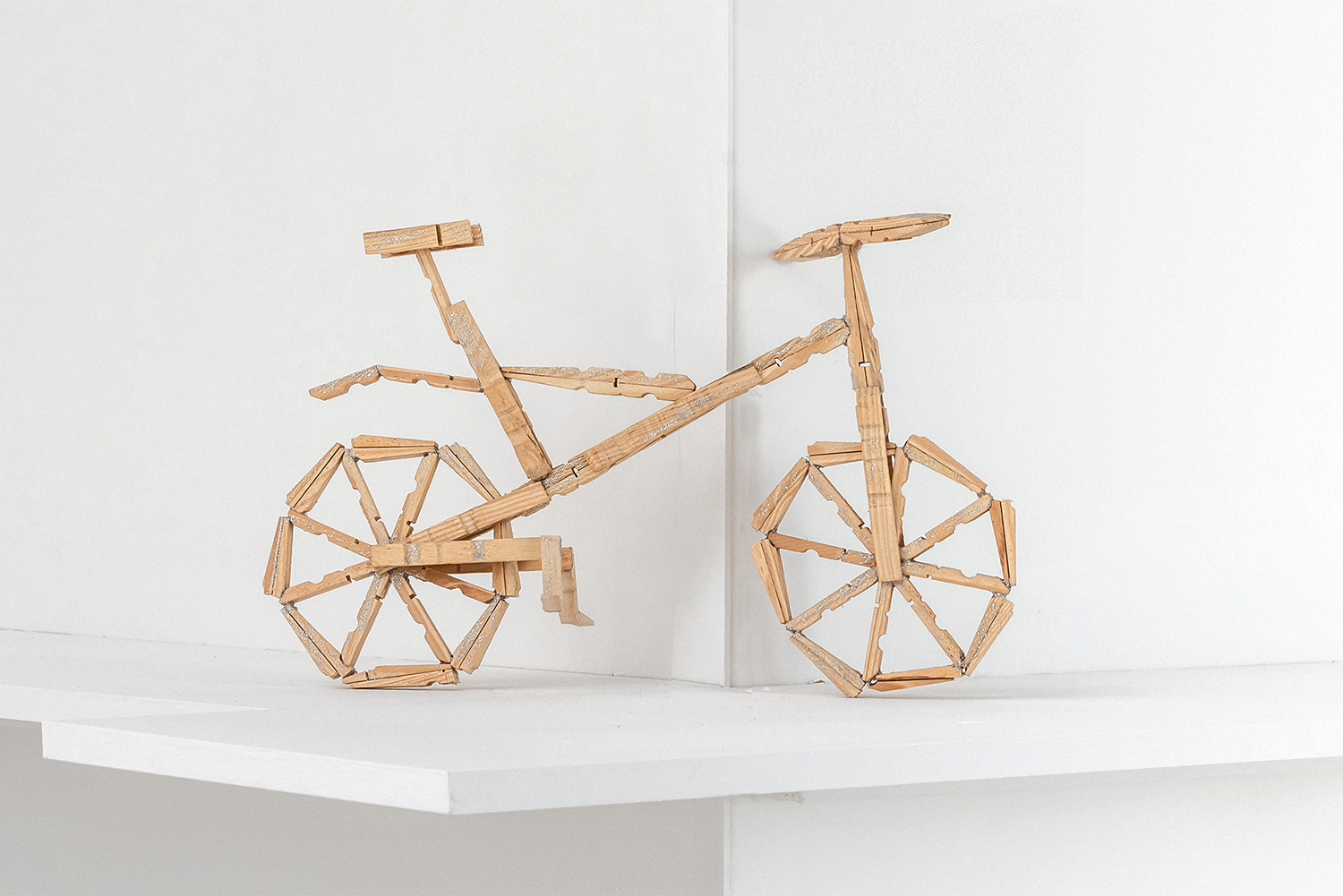 article image; primary-color: #E3E0DB;