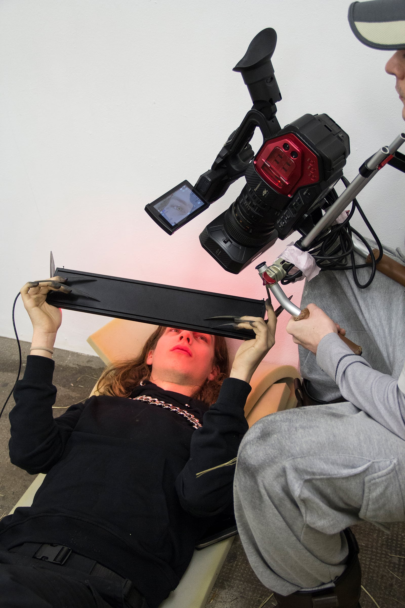 article image; primary-color: #837C76;