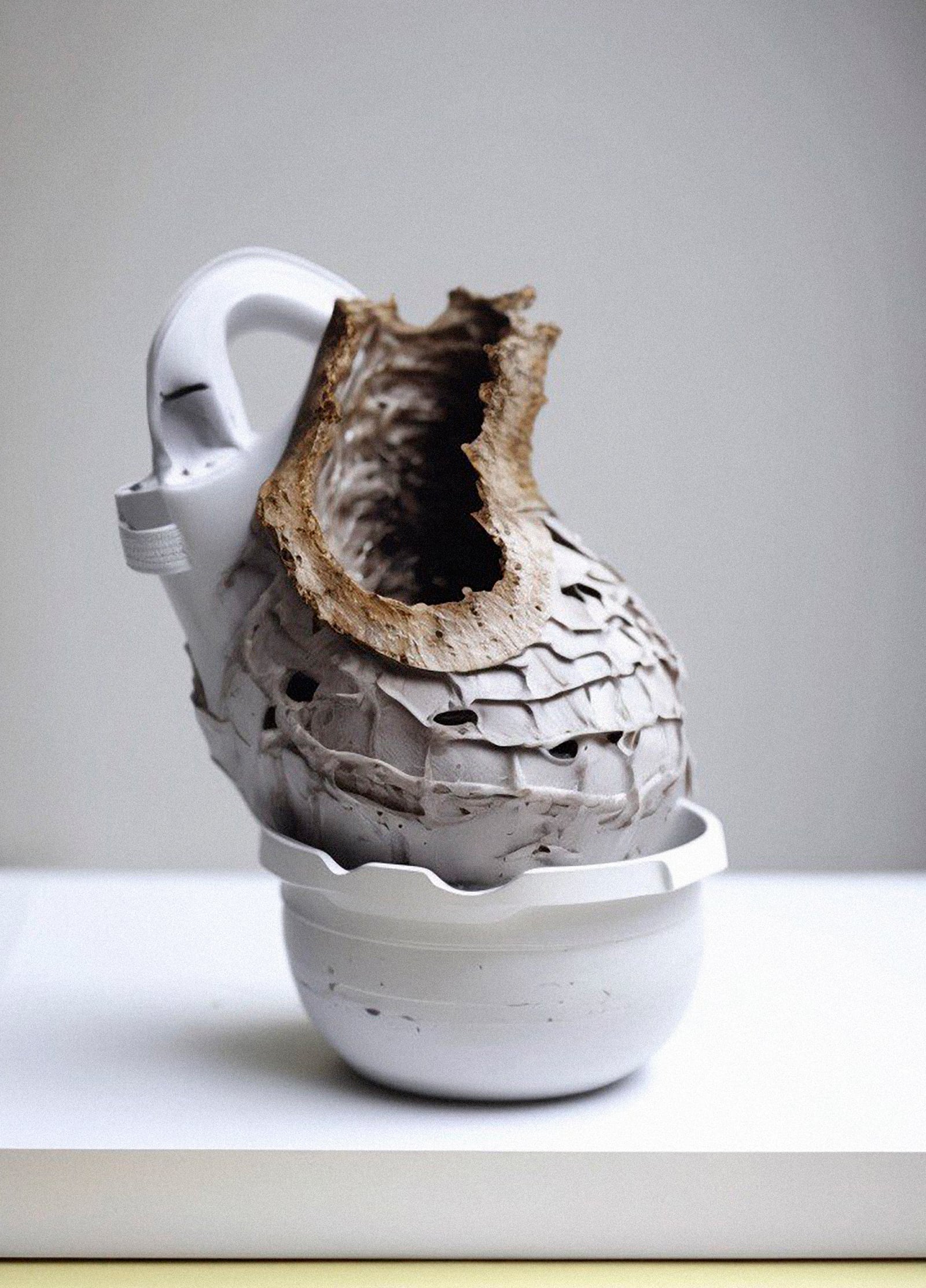 article image; primary-color: #B2B1B6;