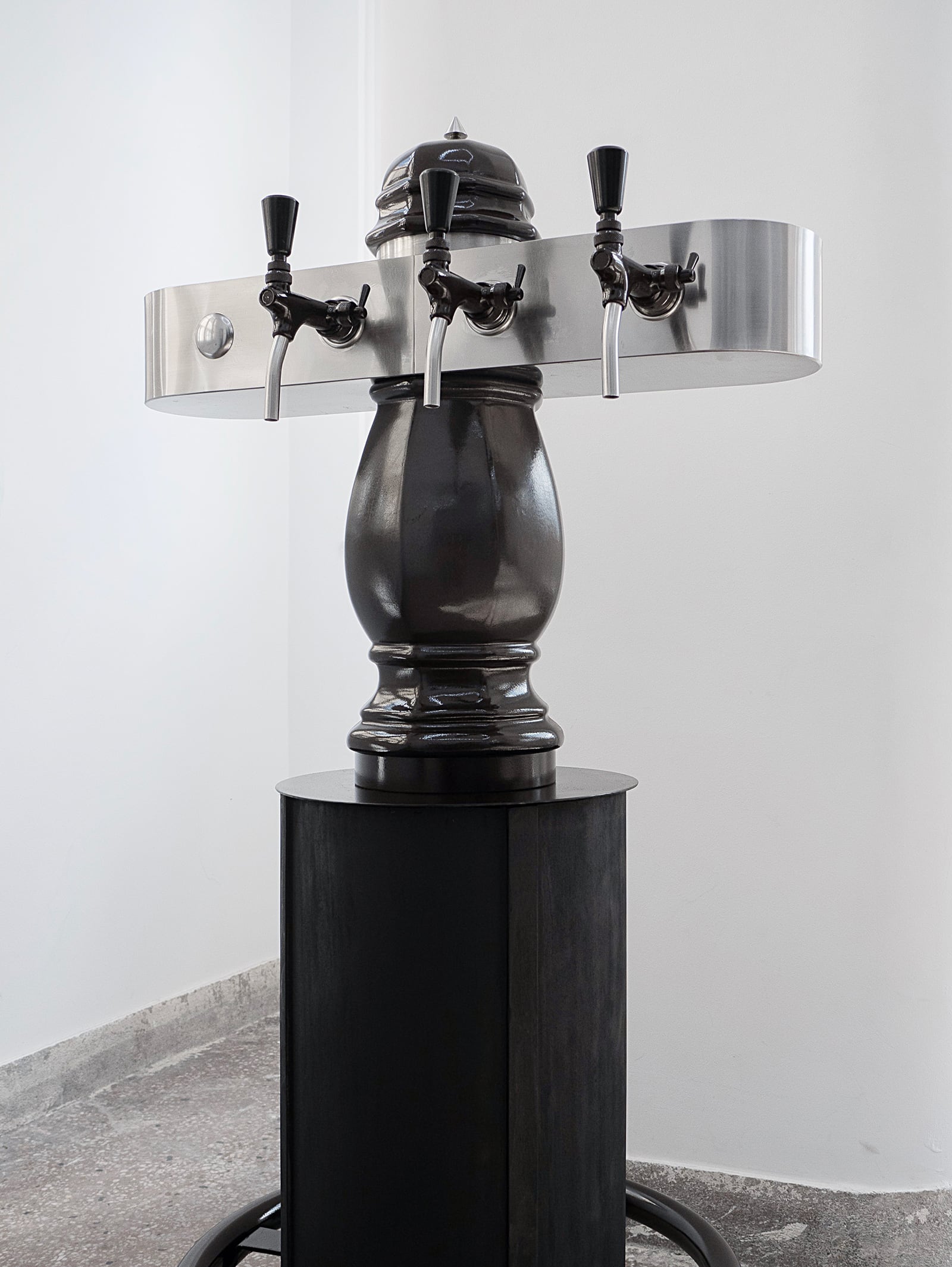 article image; primary-color: #A5A5A5;