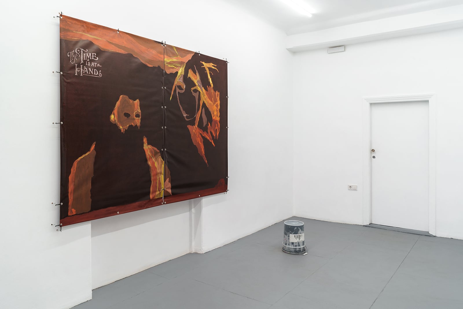 article image; primary-color: #BAB2B0;