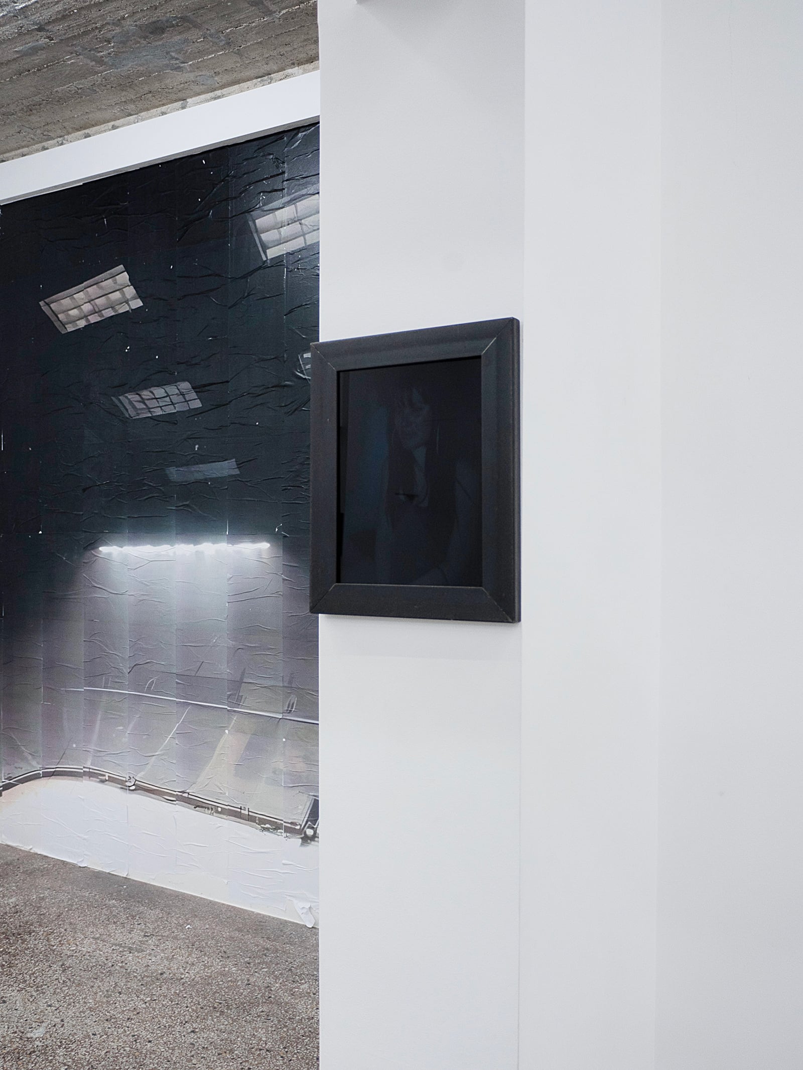 article image; primary-color: #9DA1A4;