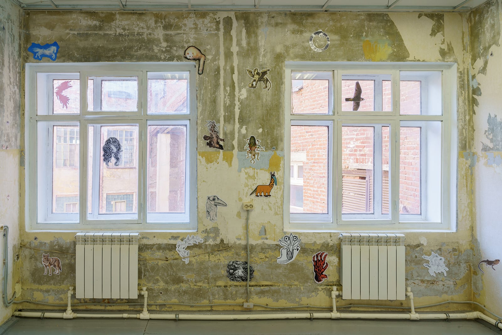 article image; primary-color: #9D9885;