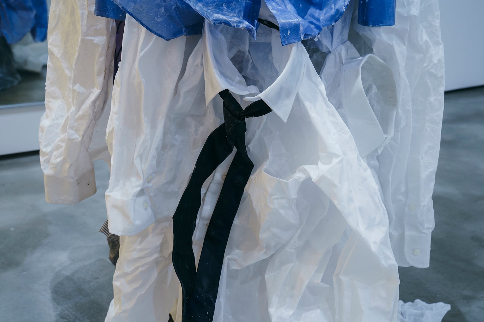 article image; primary-color: #798998;