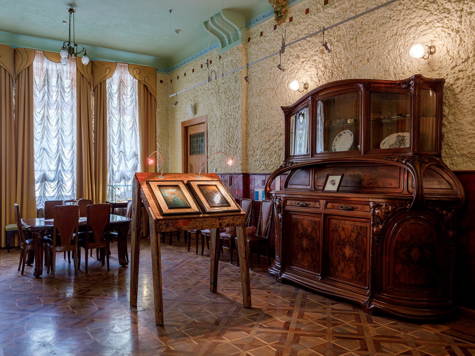 article image; primary-color: #6A584C;