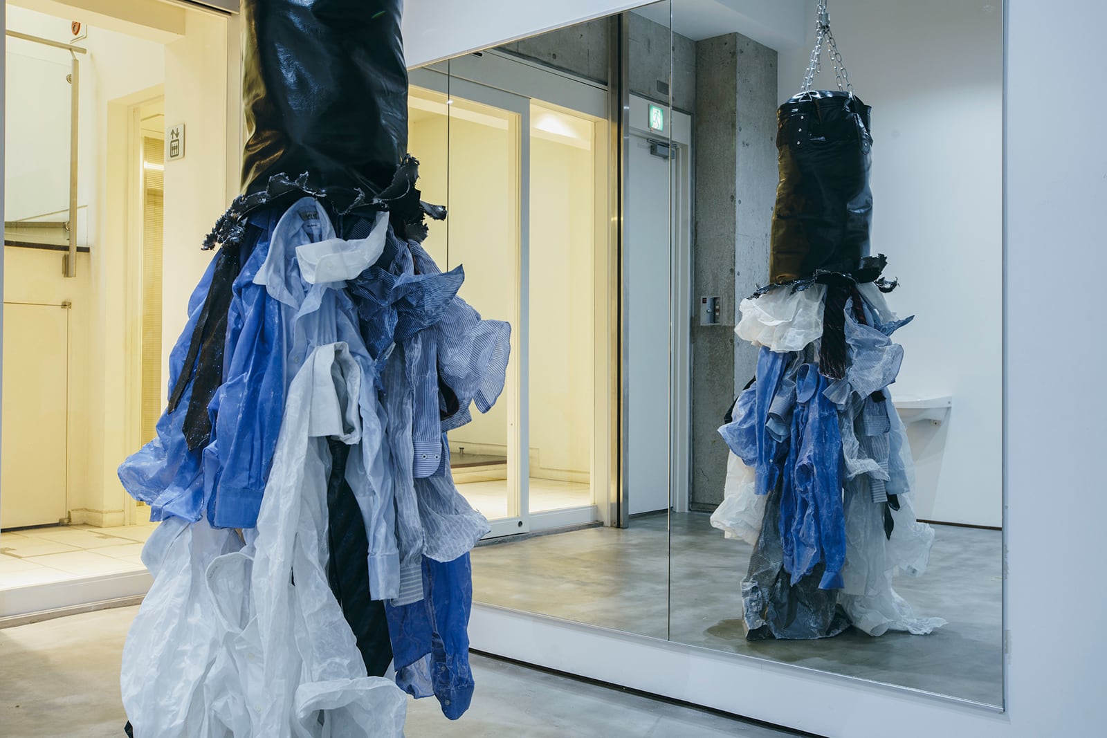 article image; primary-color: #8D969B;