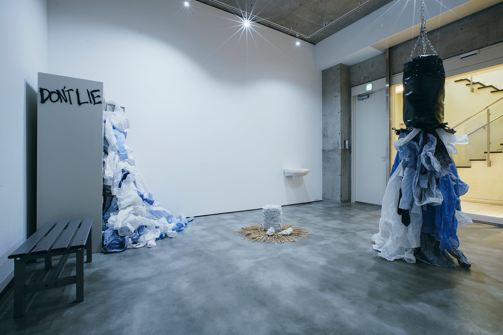 article image; primary-color: #798B8F;