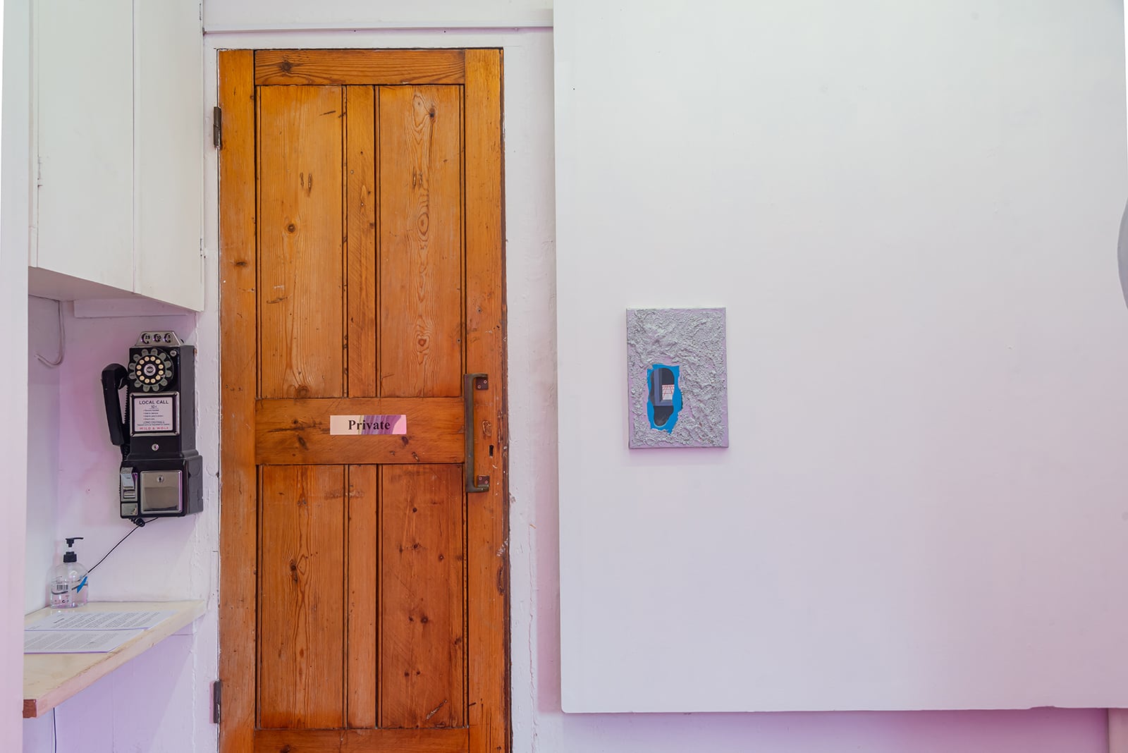 article image; primary-color: #BDA6A0;