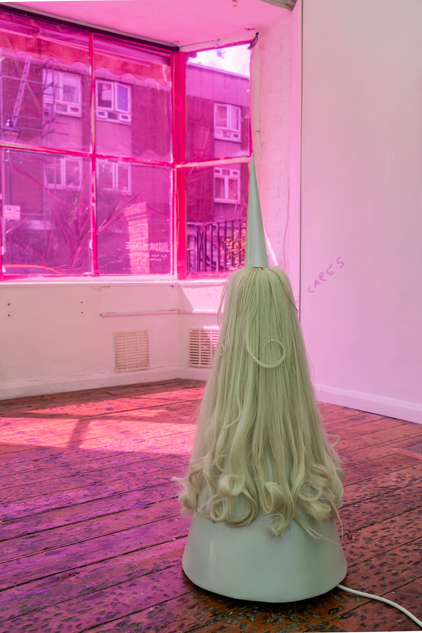 article image; primary-color: #B87191;