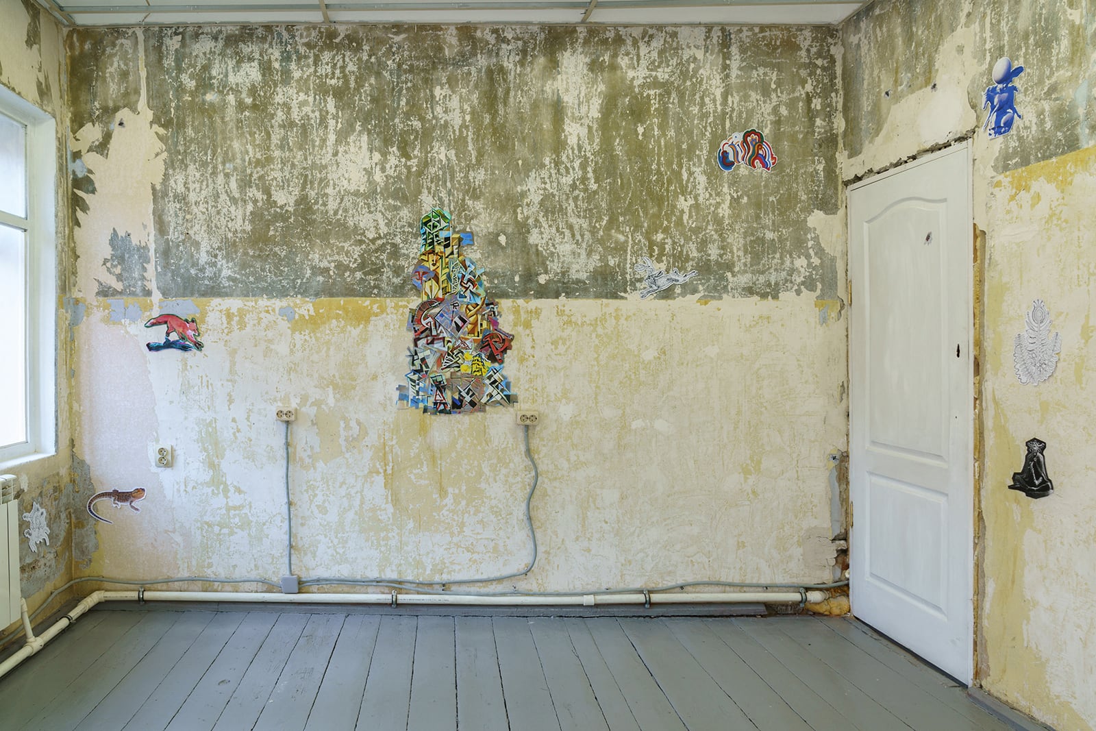 article image; primary-color: #A2A18F;