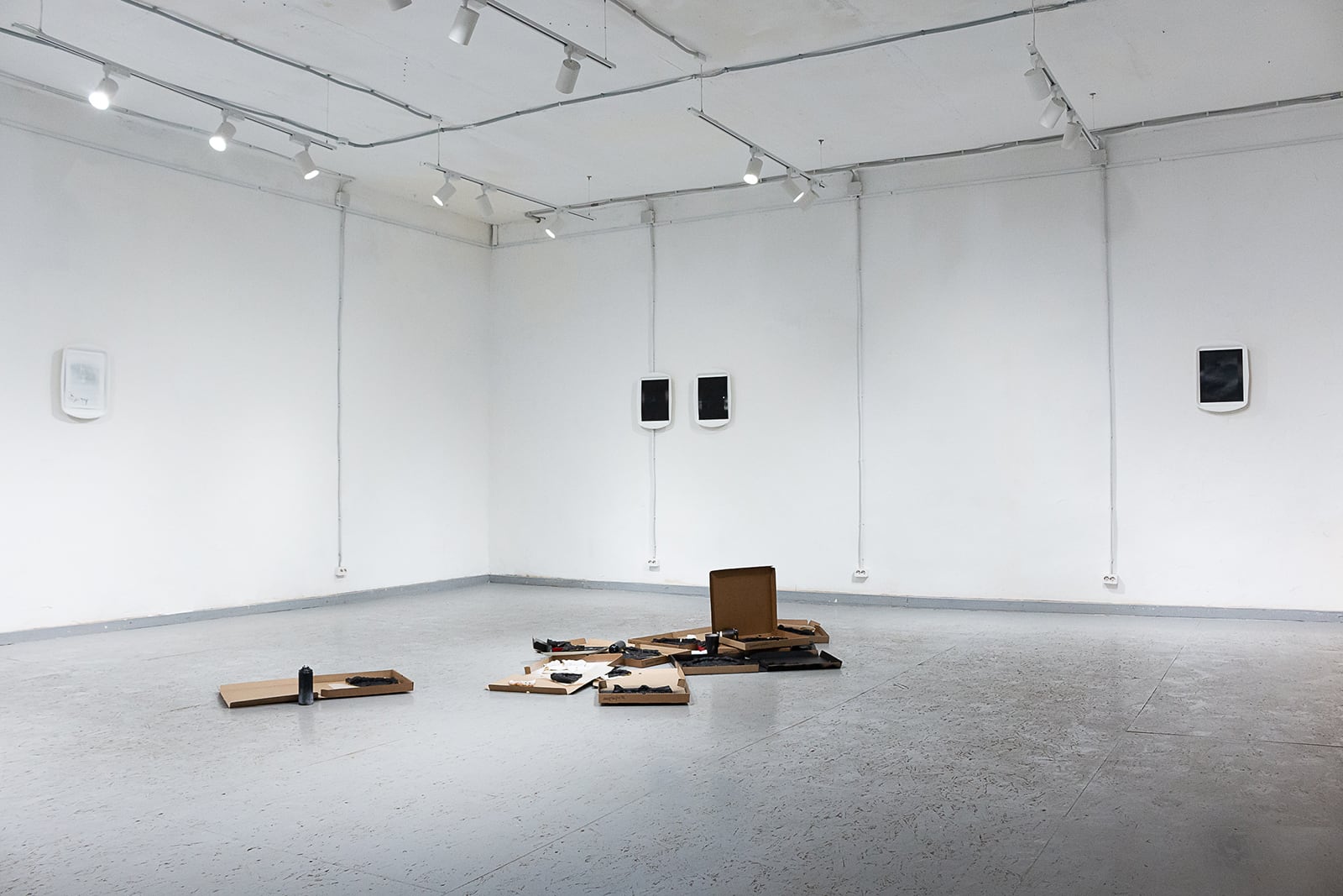 article image; primary-color: #B7BBBE;