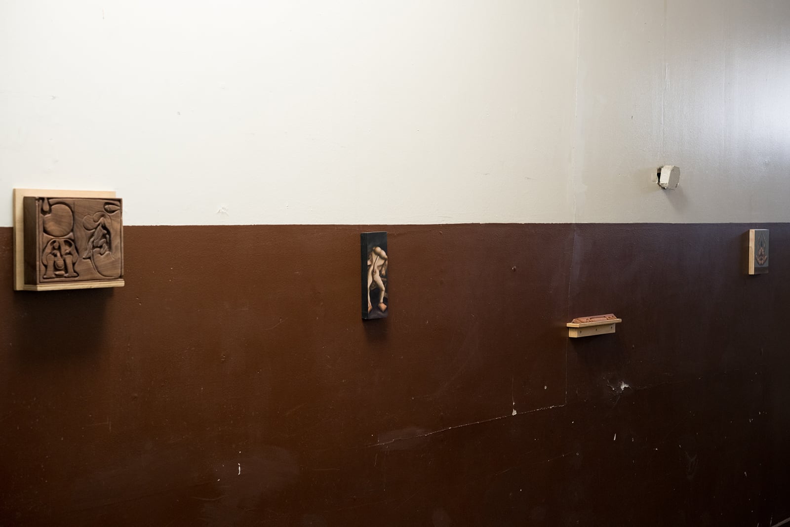 article image; primary-color: #827265;