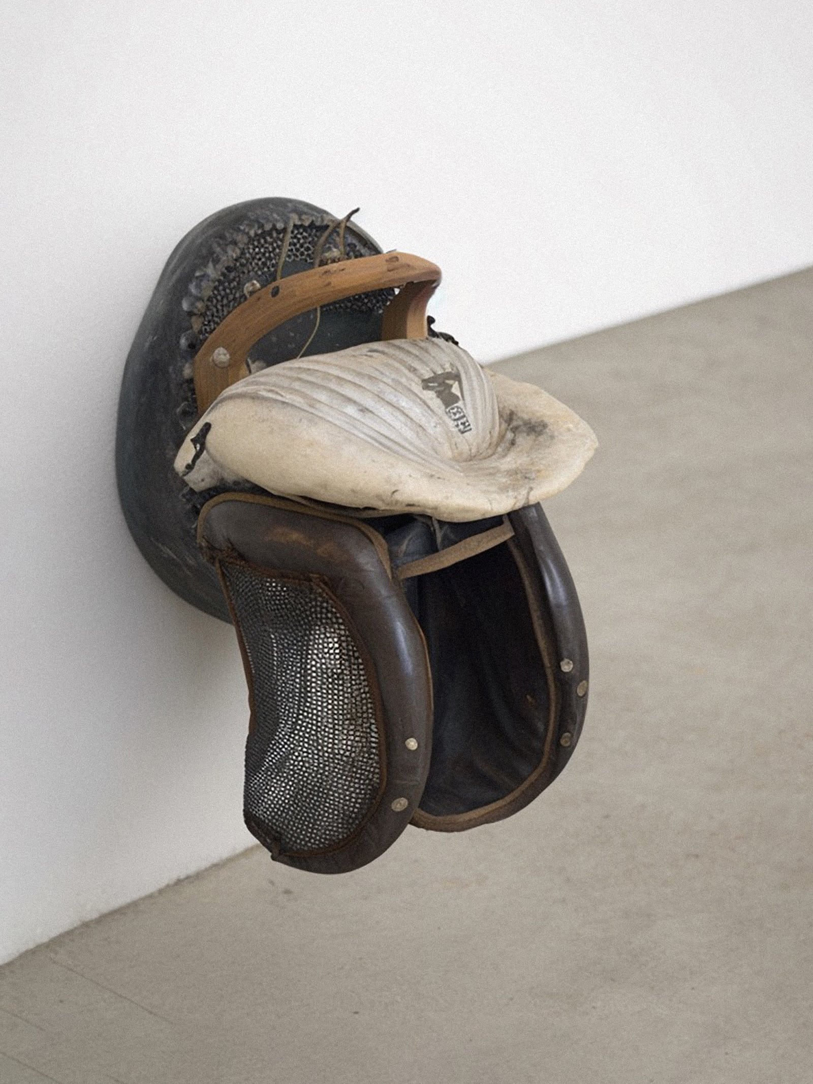 article image; primary-color: #AAA39D;