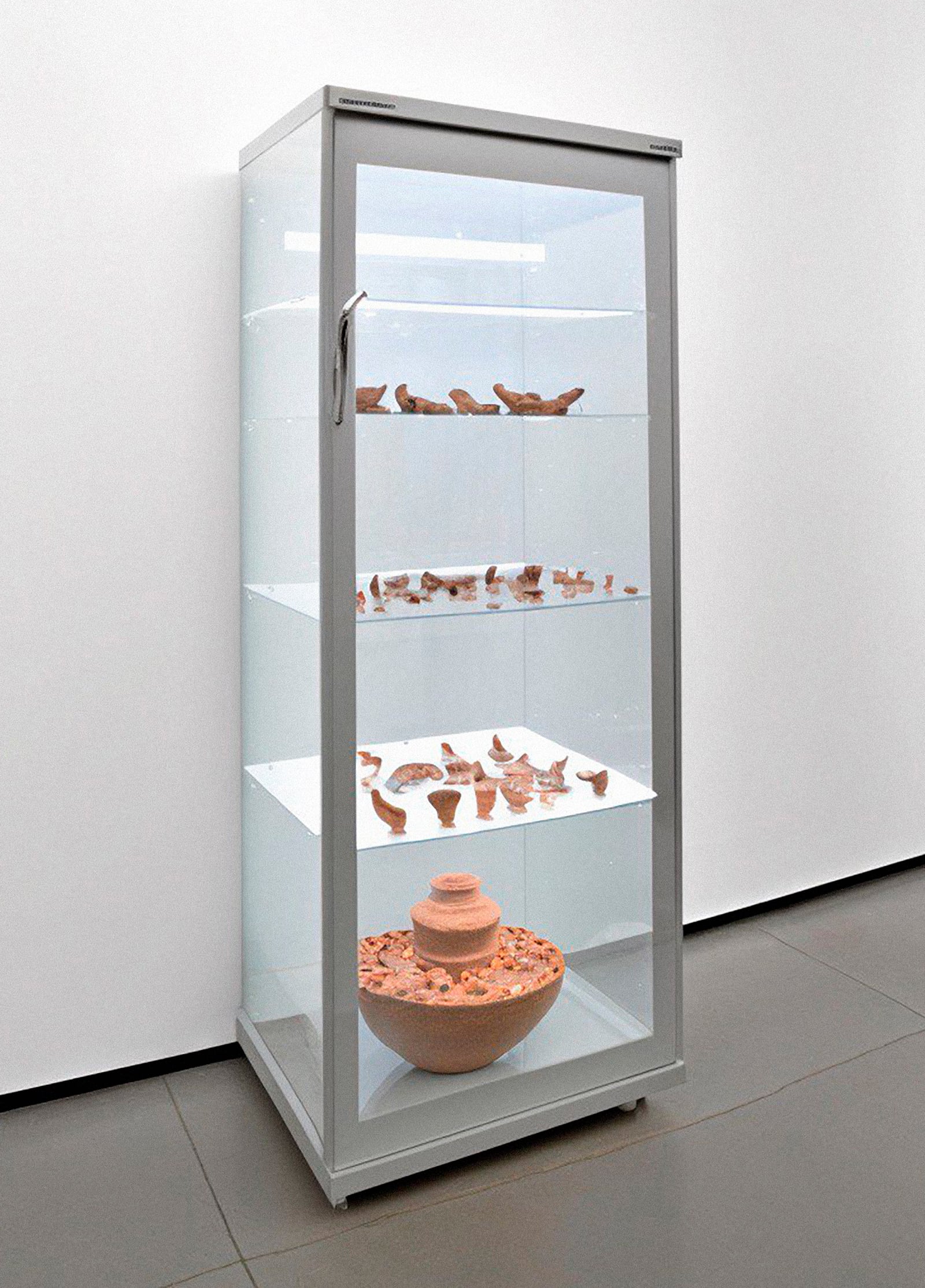 article image; primary-color: #BFBBBC;