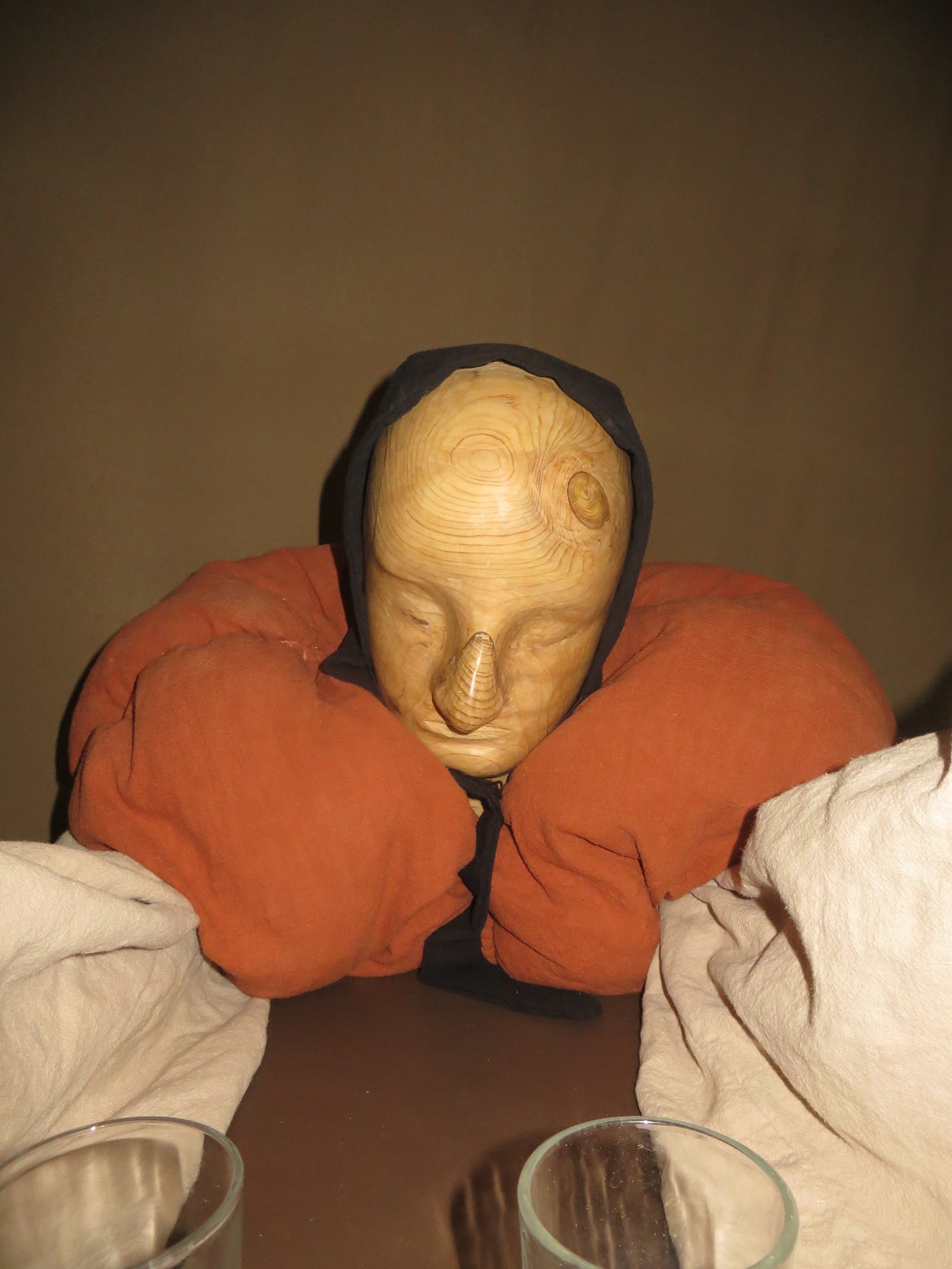 article image; primary-color: #815C3F;