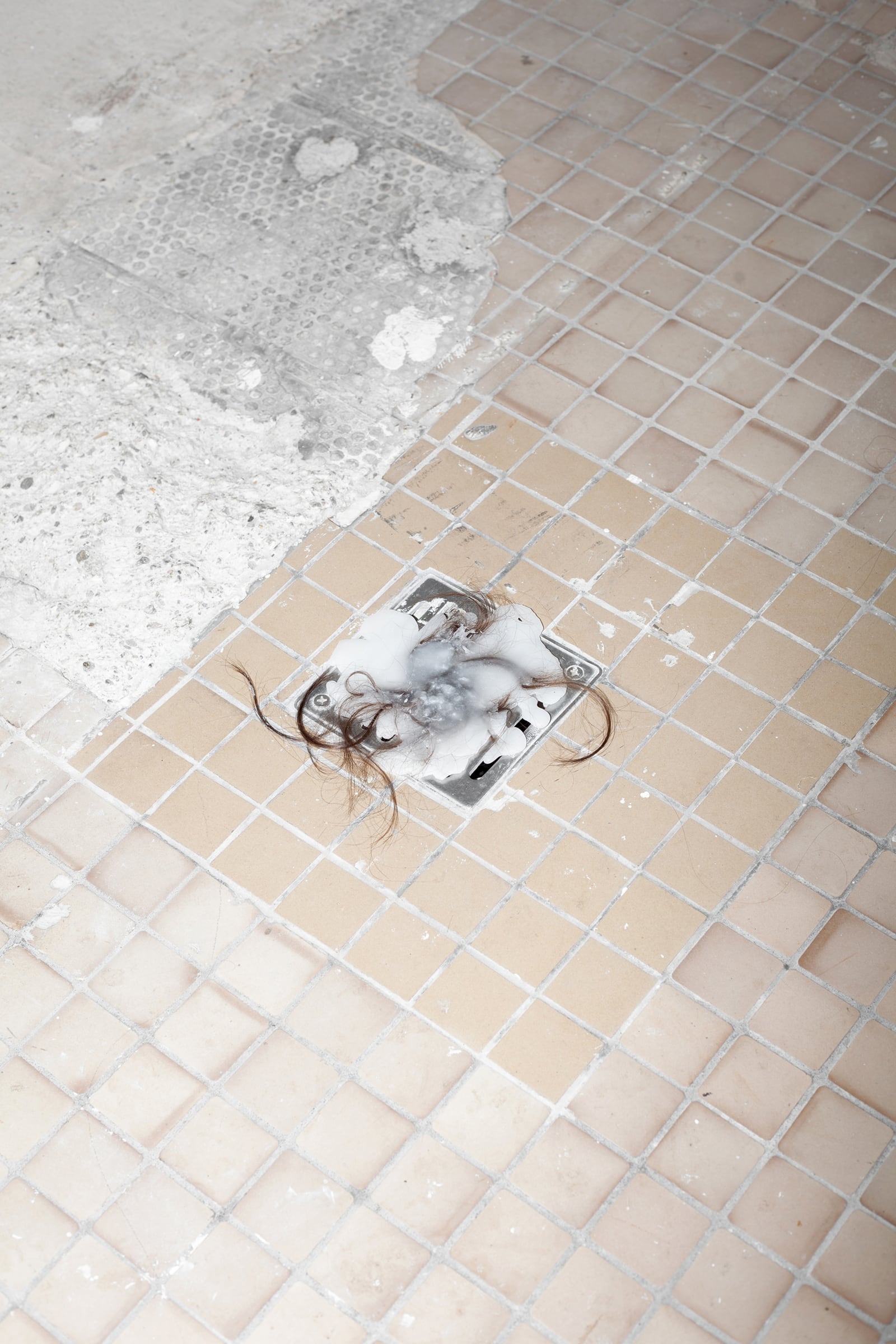 article image; primary-color: #CAC3BB;