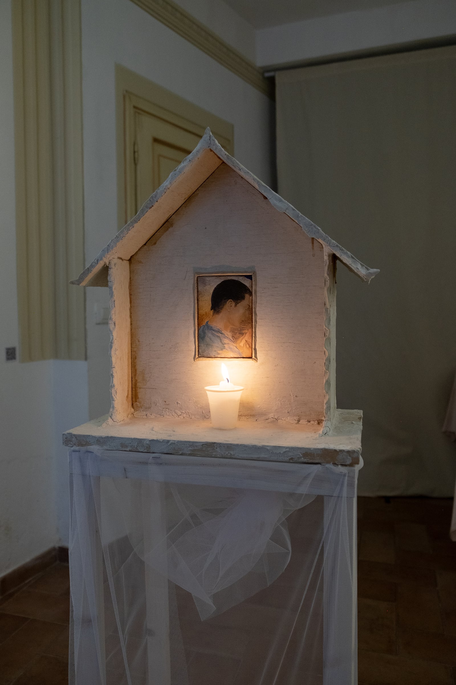 article image; primary-color: #544D45;