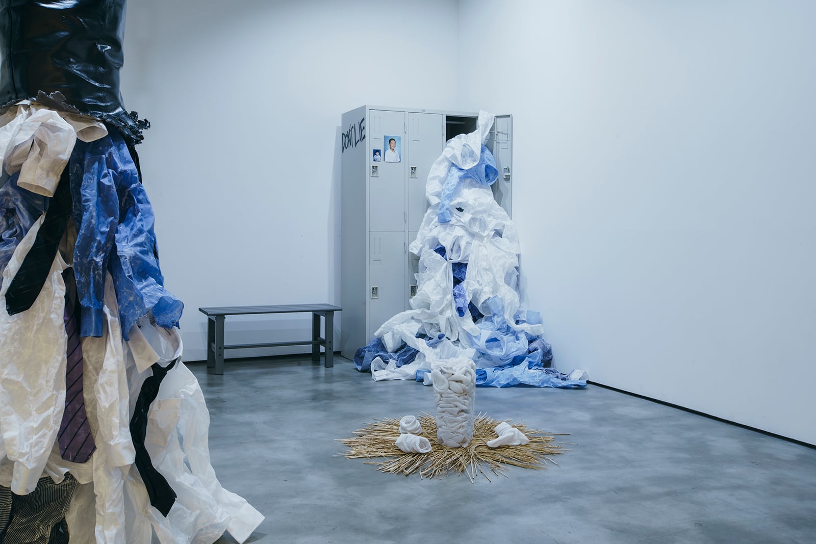 article image; primary-color: #8F9FAE;