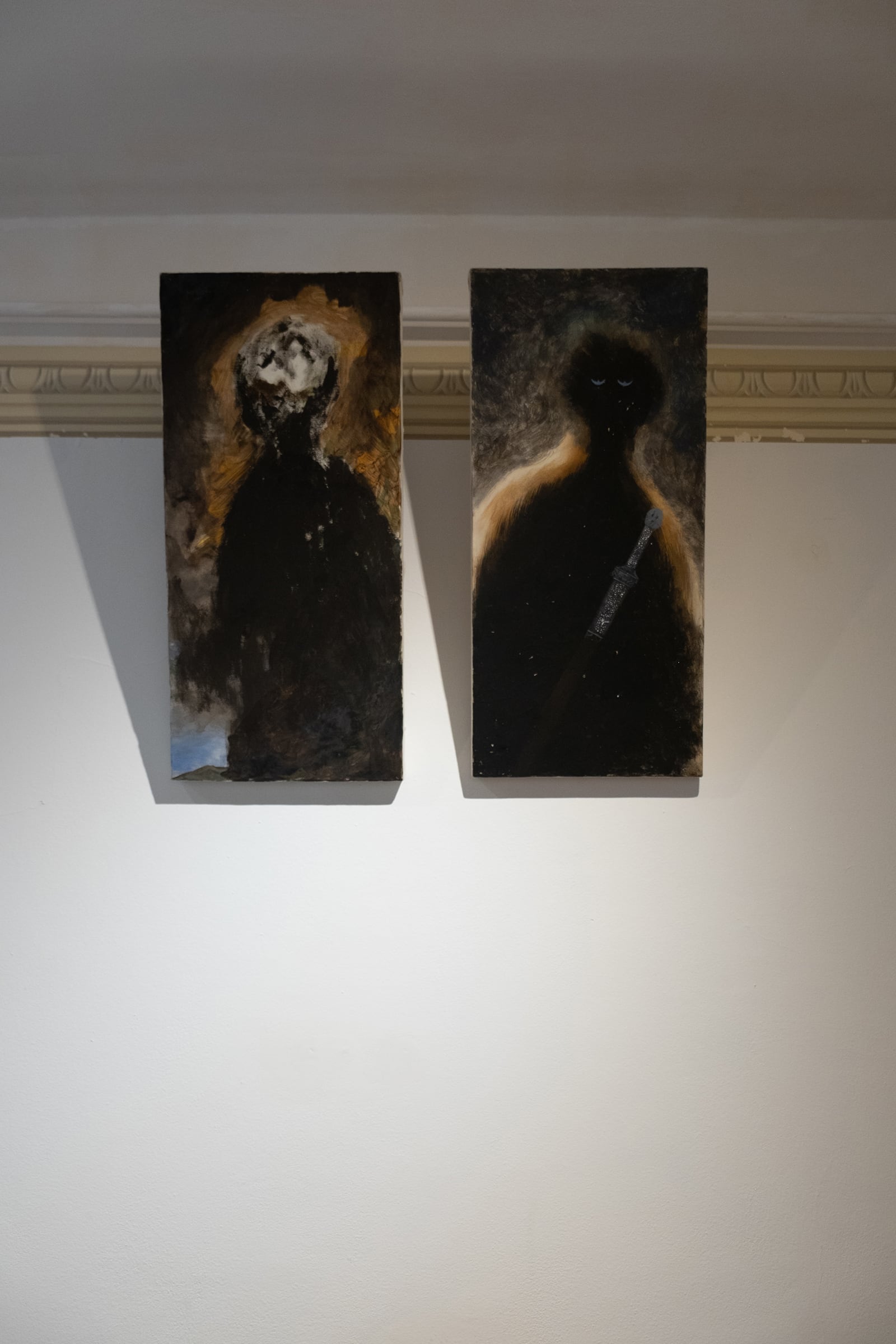 article image; primary-color: #8C857F;