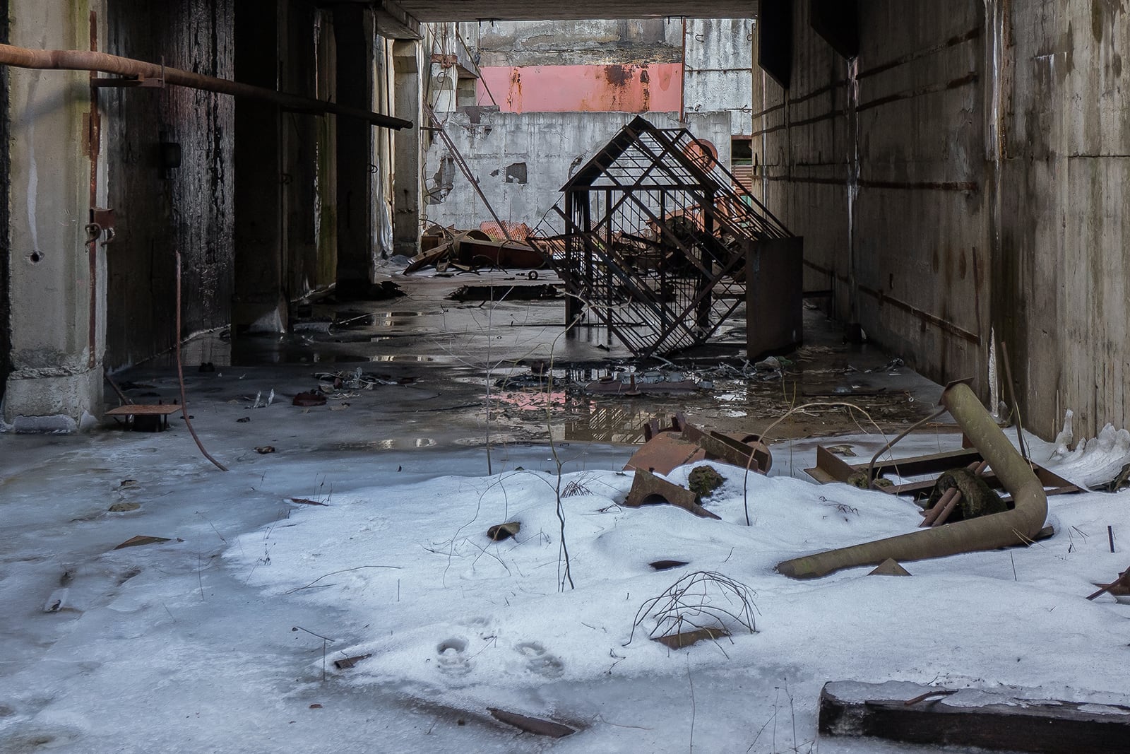 article image; primary-color: #5E6168;