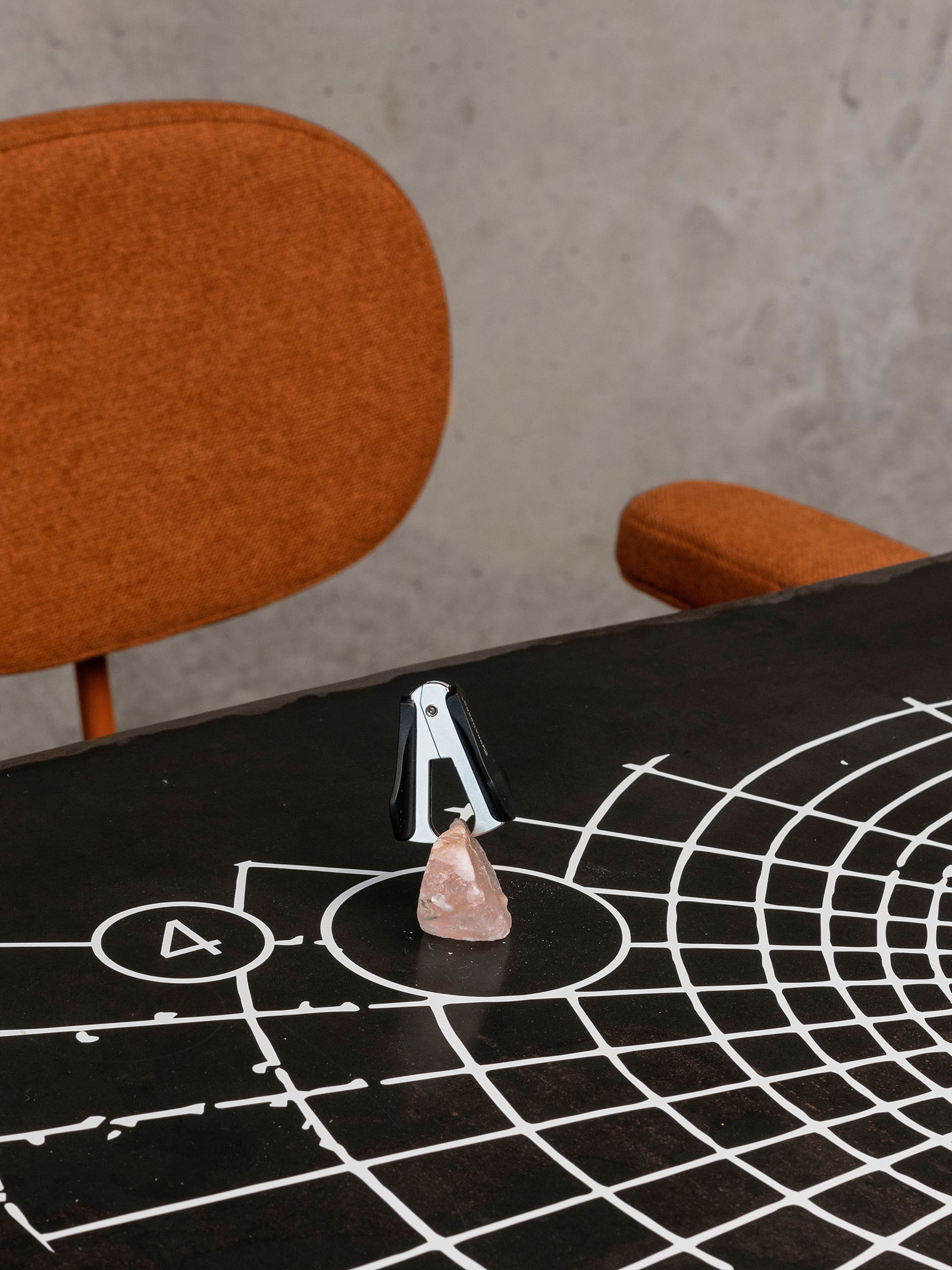 article image; primary-color: #685245;